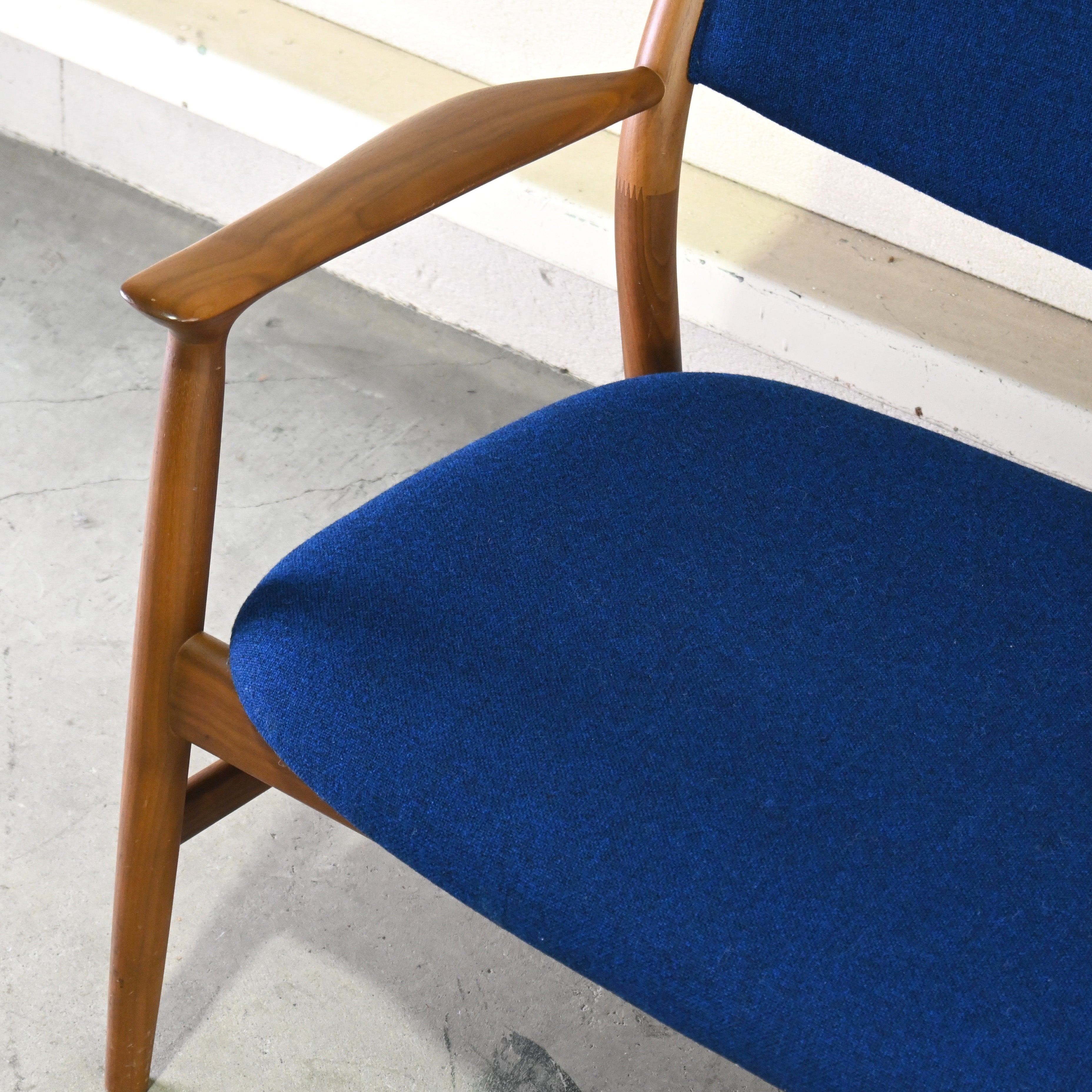 CONDE HOUSE Naoto Fukasawa KAMUY LUX Living 2seater Walnut kvadrat wool Japanese modern design / カンディハウス 深澤直人 カムイ リビングチェア 2シーター ウォールナット クヴァドラウール ジャパニーズモダンデザイン
