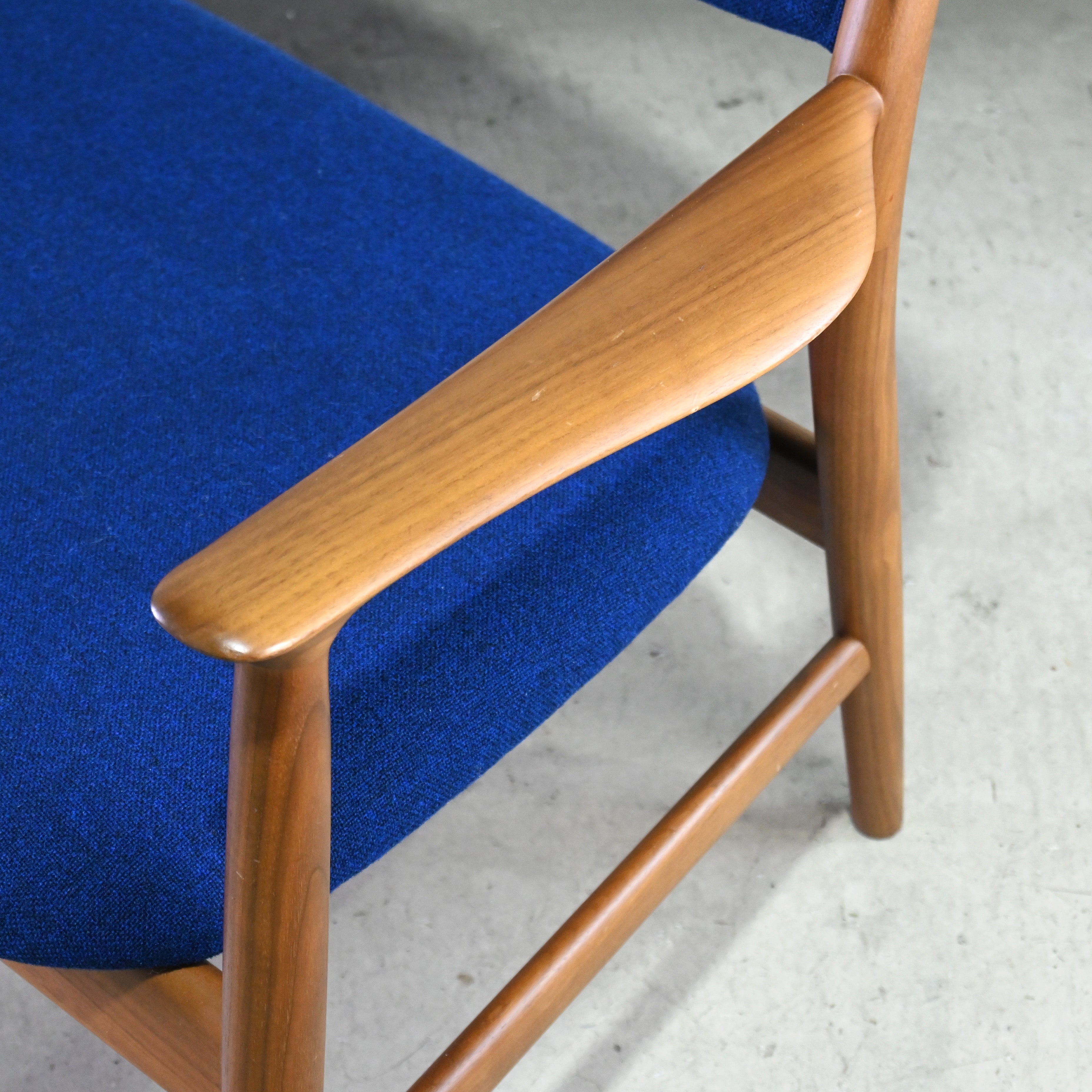 CONDE HOUSE Naoto Fukasawa KAMUY LUX Living 2seater Walnut kvadrat