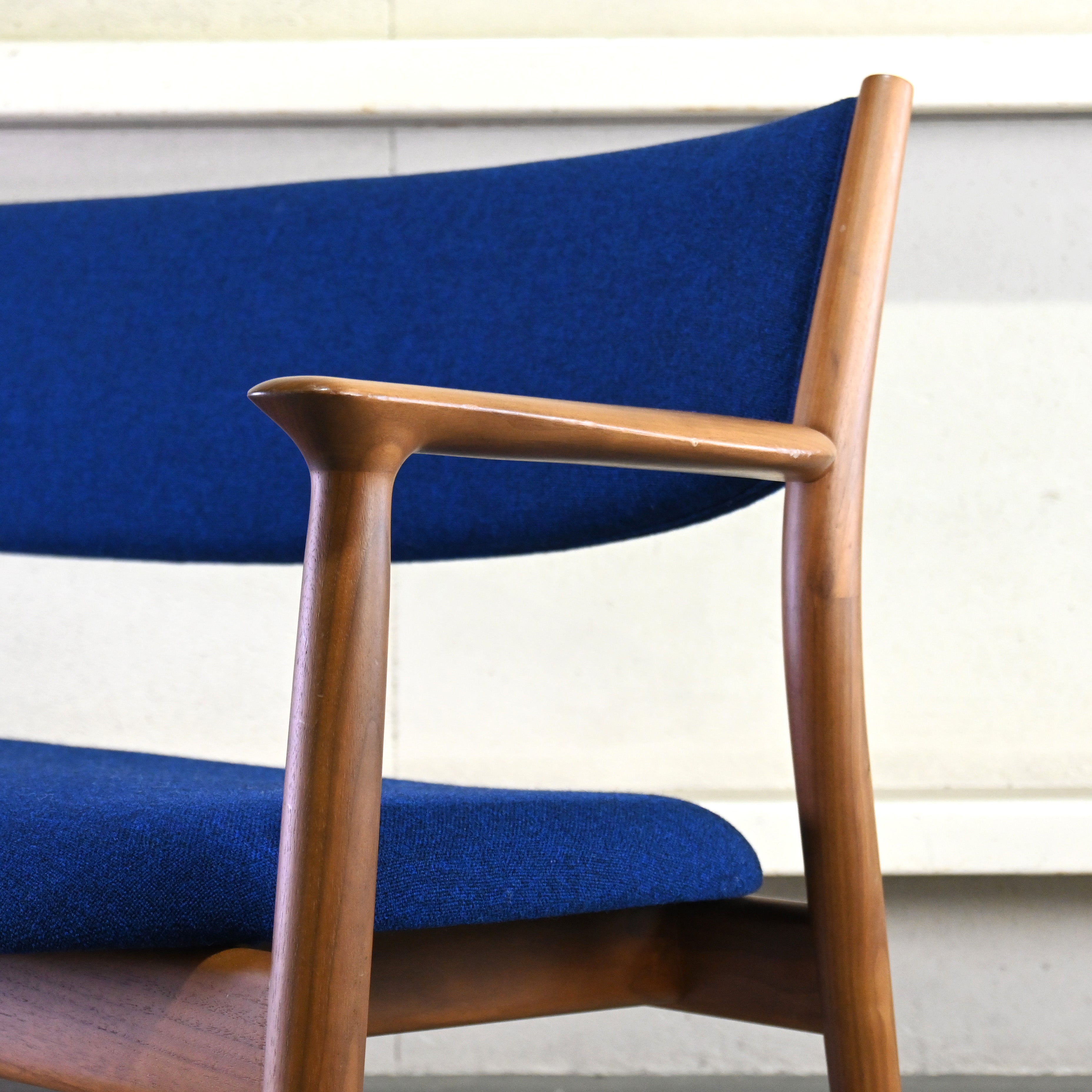 CONDE HOUSE Naoto Fukasawa KAMUY LUX Living 2seater Walnut kvadrat wool Japanese modern design / カンディハウス 深澤直人 カムイ リビングチェア 2シーター ウォールナット クヴァドラウール ジャパニーズモダンデザイン