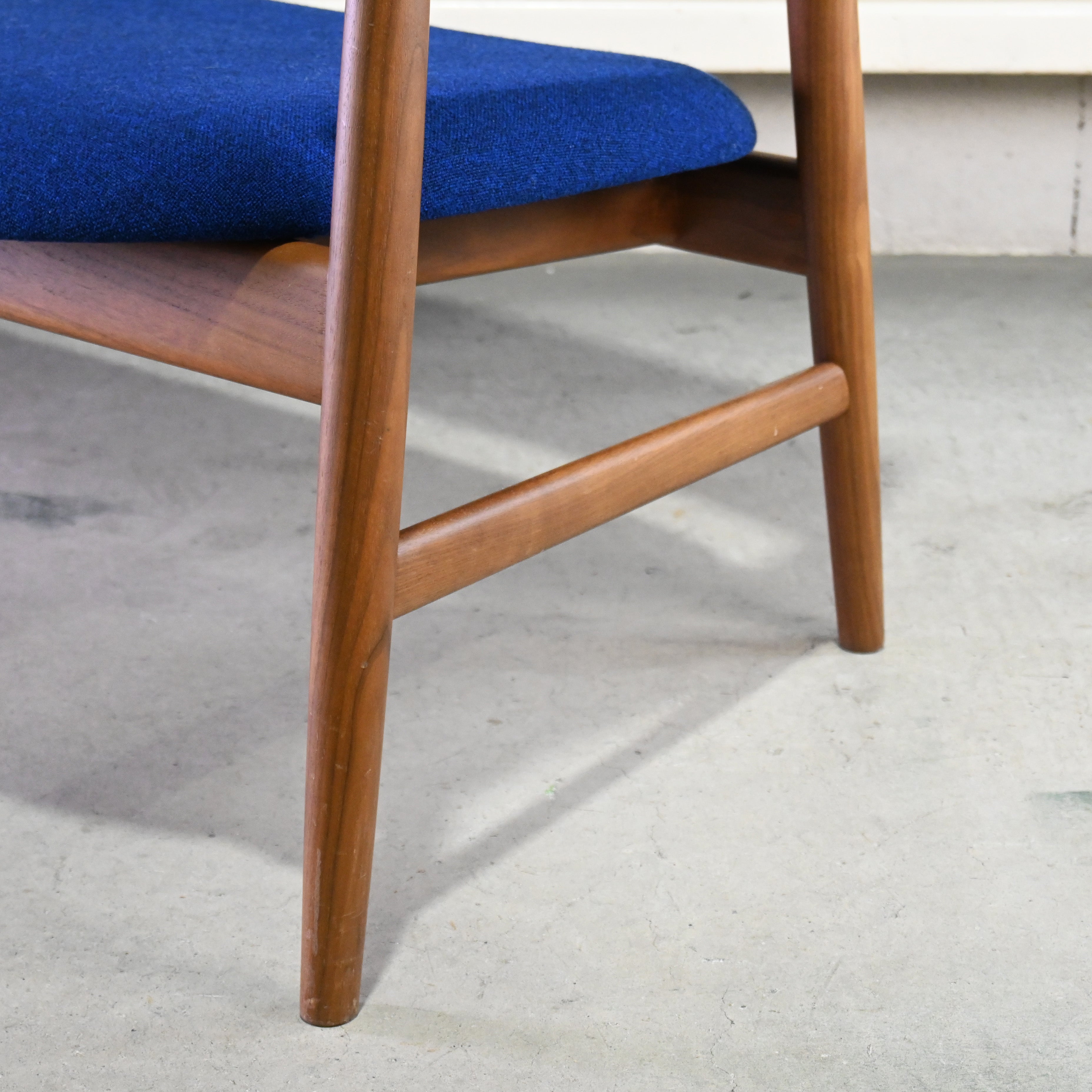 CONDE HOUSE Naoto Fukasawa KAMUY LUX Living 2seater Walnut kvadrat