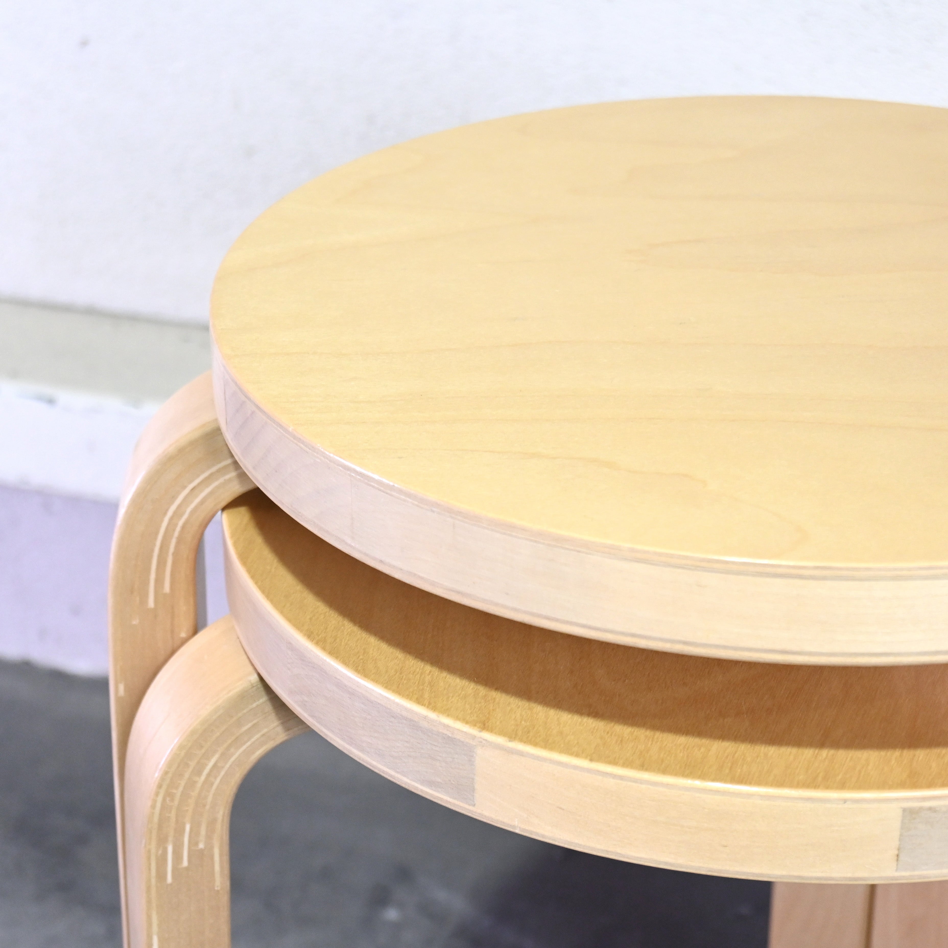 Artek Alvar Aalto STOOL60 Birch wood Natural lacquer 2011's Scandinavian design / アルテック アルヴァ・アアルト スツール60 バーチ材 ナチュラルラッカー 2011年 北欧デザイン