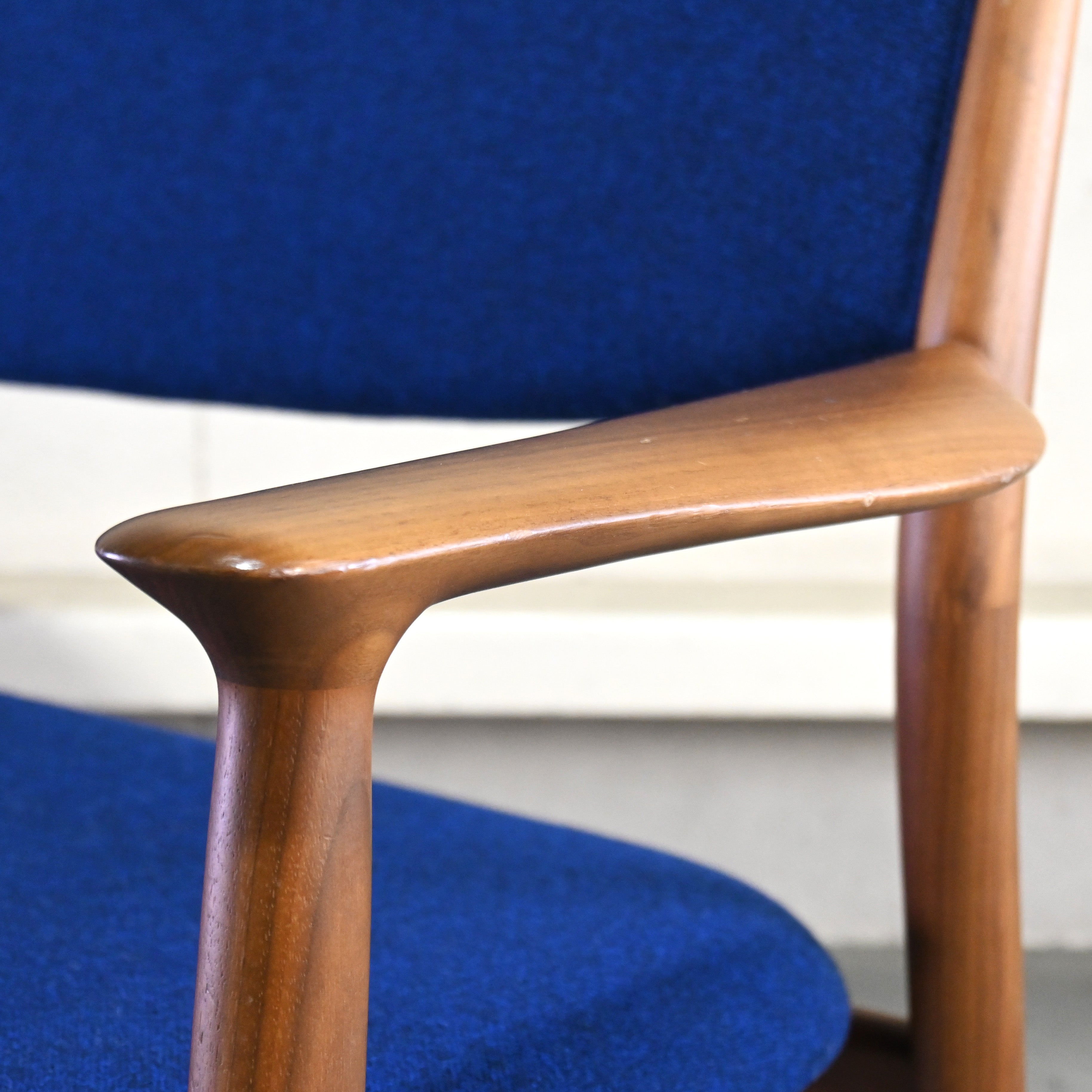 CONDE HOUSE Naoto Fukasawa KAMUY LUX Living 2seater Walnut kvadrat