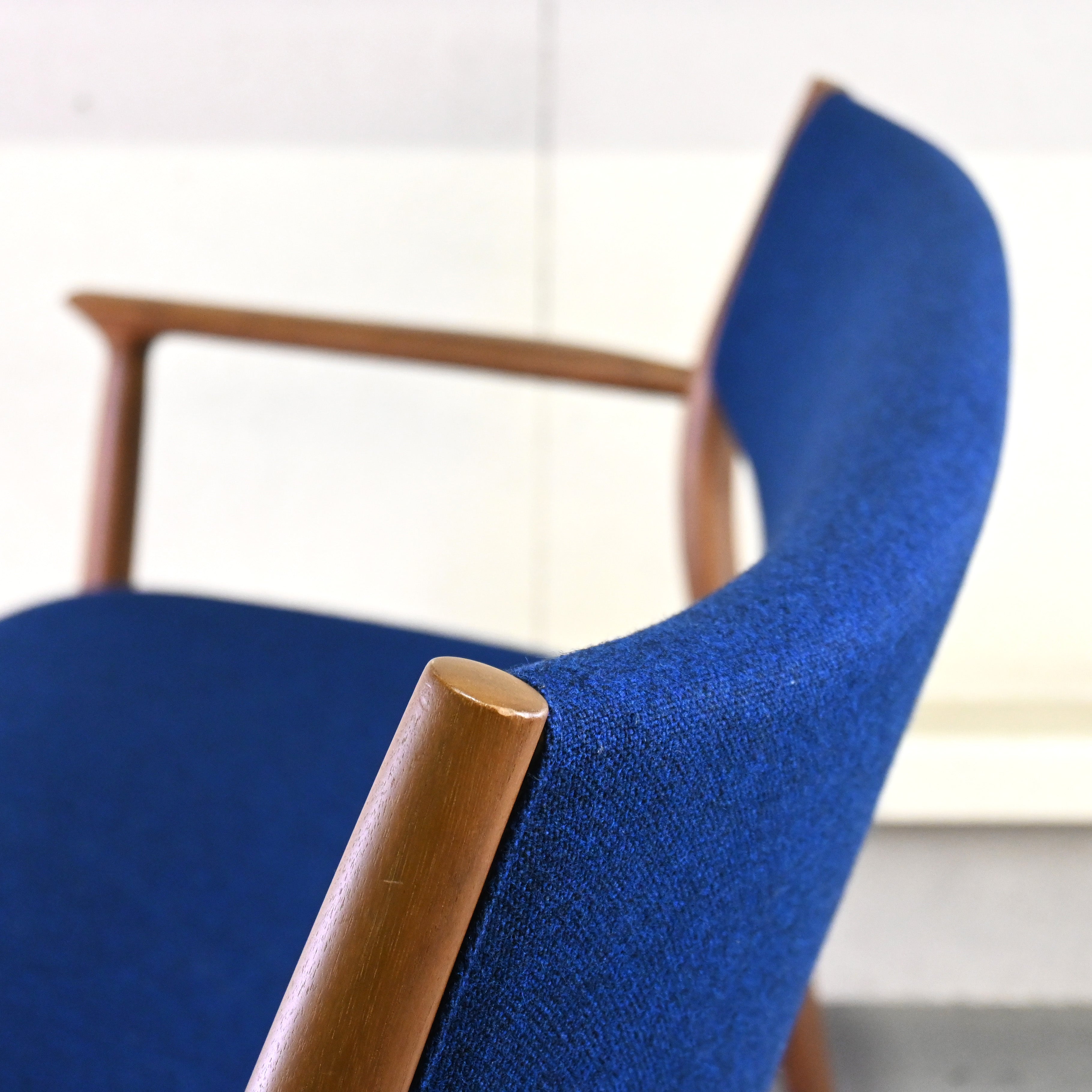 CONDE HOUSE Naoto Fukasawa KAMUY LUX Living 2seater Walnut kvadrat wool Japanese modern design / カンディハウス 深澤直人 カムイ リビングチェア 2シーター ウォールナット クヴァドラウール ジャパニーズモダンデザイン