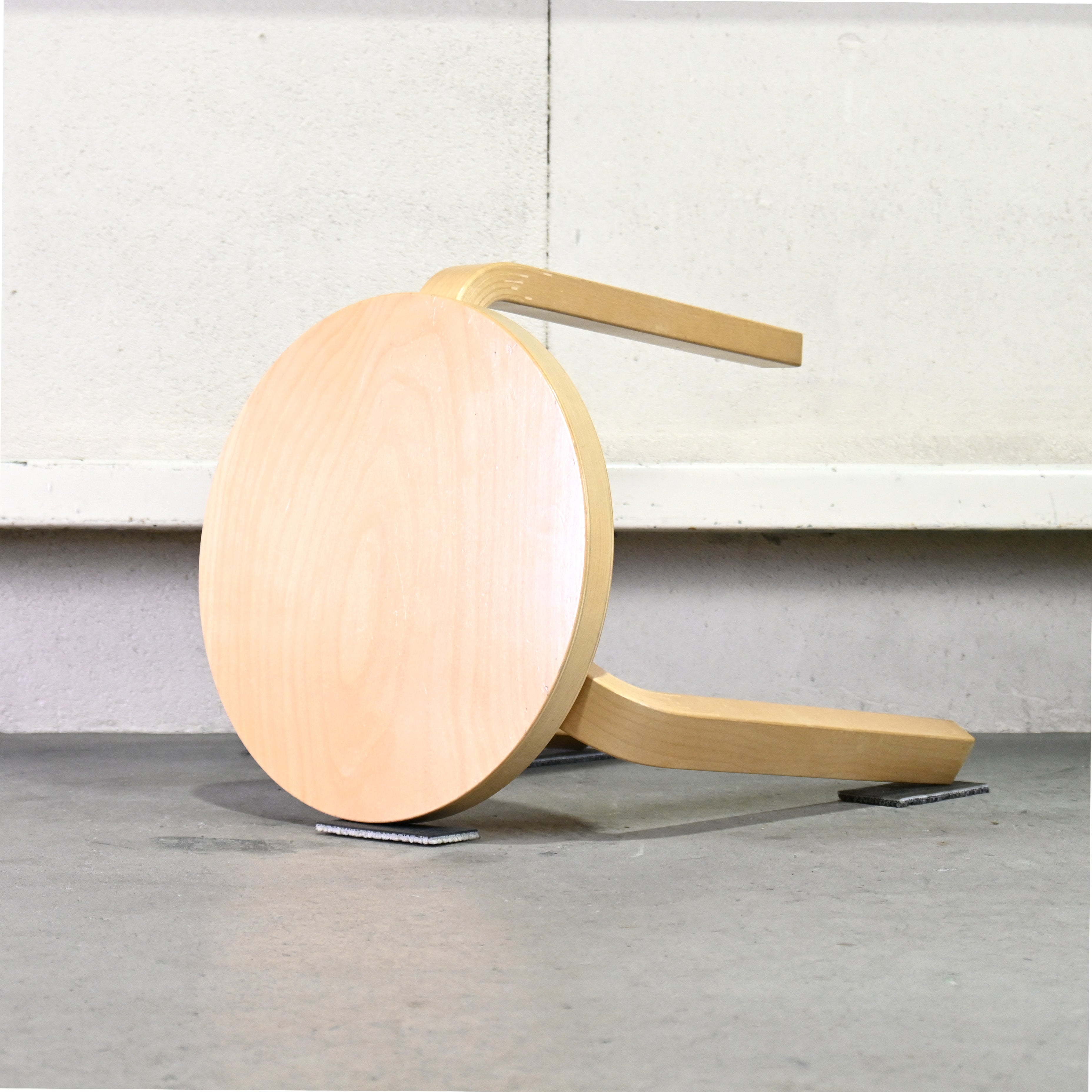 Artek Alvar Aalto STOOL60 Birch wood Natural lacquer 2011's Scandinavian design / アルテック アルヴァ・アアルト スツール60 バーチ材 ナチュラルラッカー 2011年 北欧デザイン