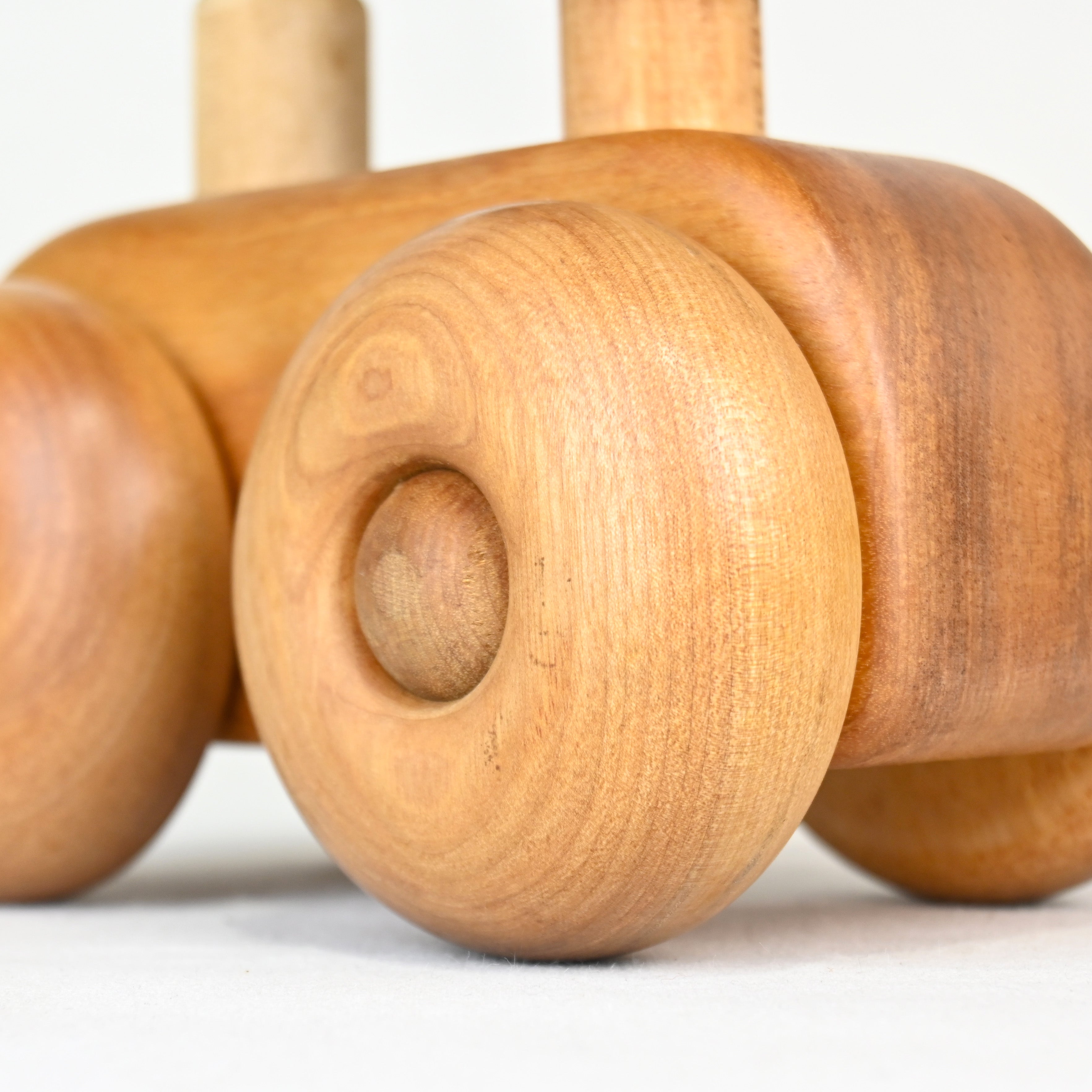 Hand crafted Wooden toy "kara coro" Hokkaido birch wood Japanese craft / ハンドメイド 木製玩具 汽車 "カラコロ" 北海道 樺材 ジャパニーズクラフト