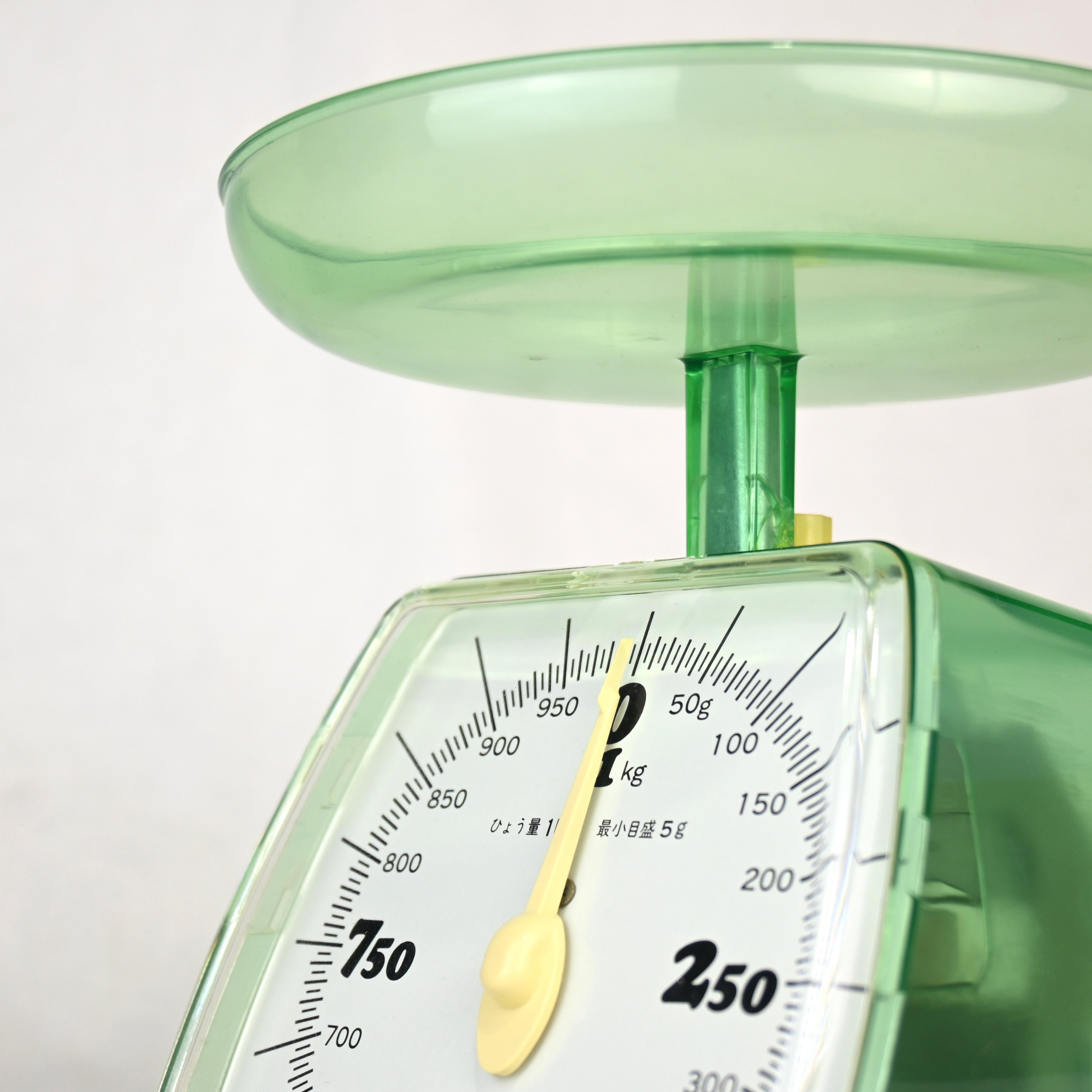 Skeleton green Kitchen scale MISAKI Japan vintage Retropop / スケルトン グリーン キッチンスケール 上皿計り ミサキ ジャパンヴィンテージ レトロポップ