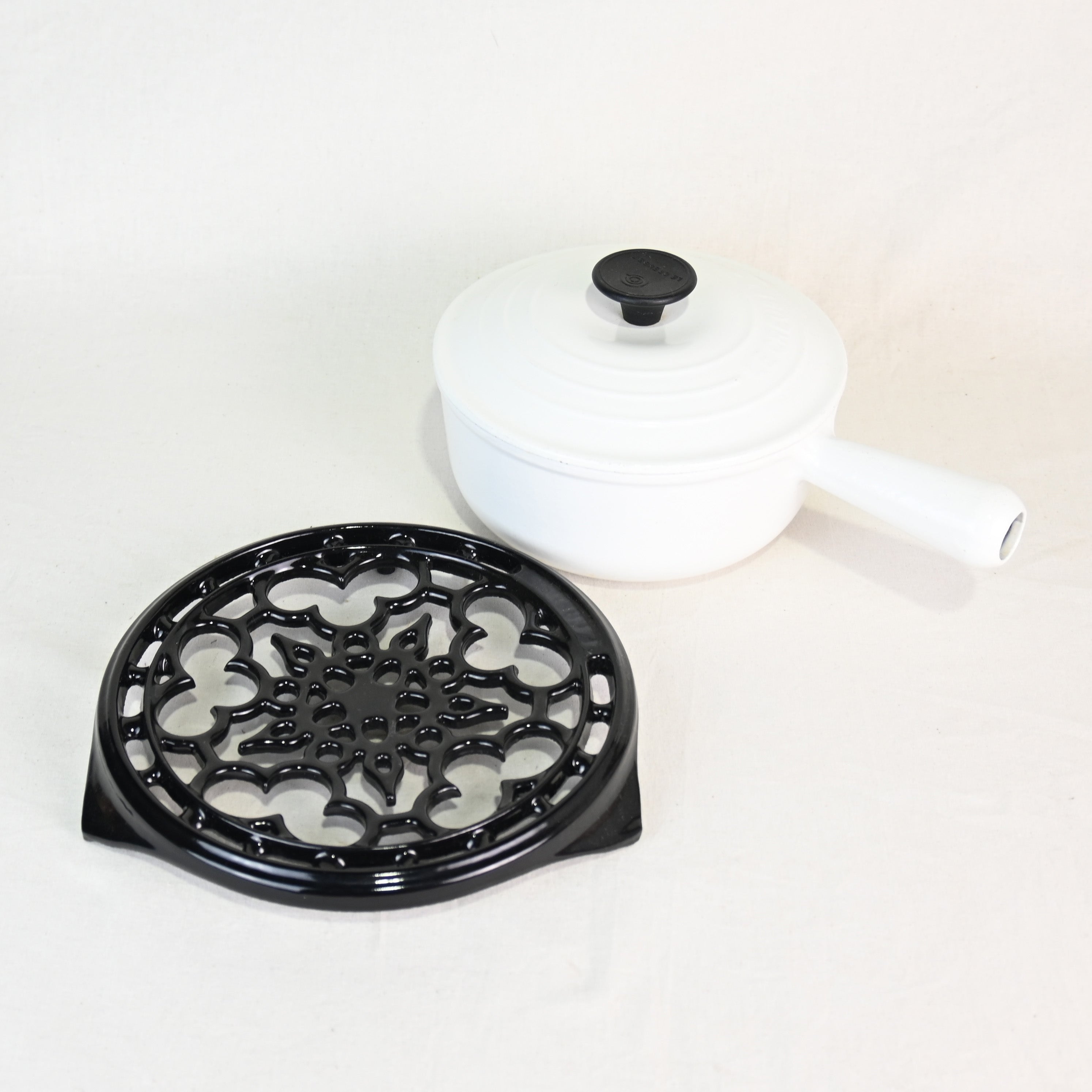 Le Creuset Trivet 2-size Cast iron France / ル・クルーゼ トリベット 鍋敷 鋳鉄 フランス