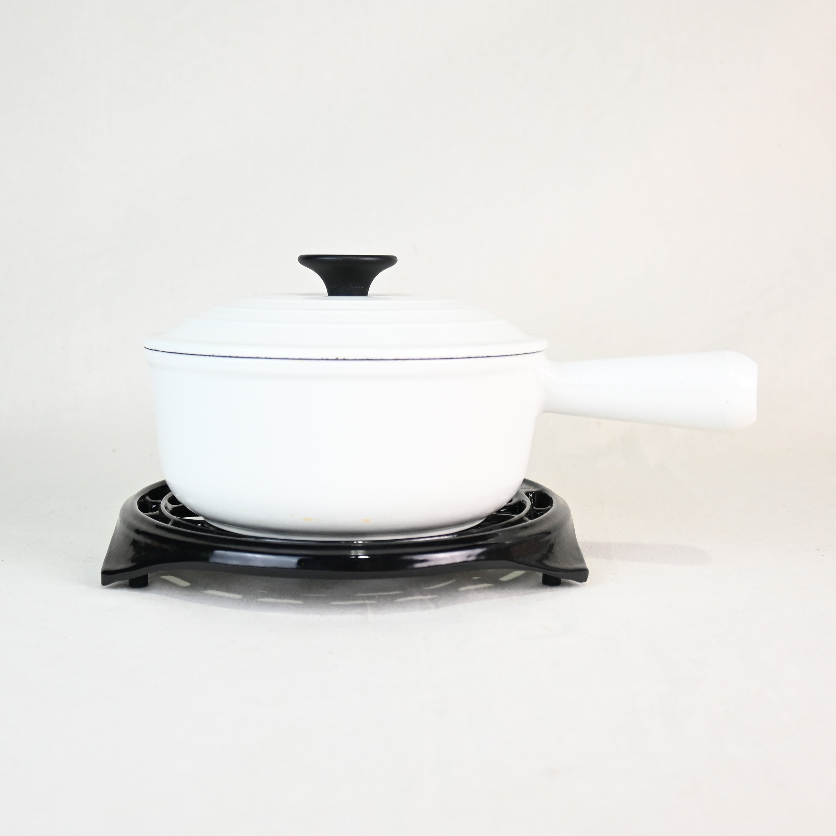 Le Creuset Trivet 2-size Cast iron France / ル・クルーゼ トリベット 鍋敷 鋳鉄 フランス