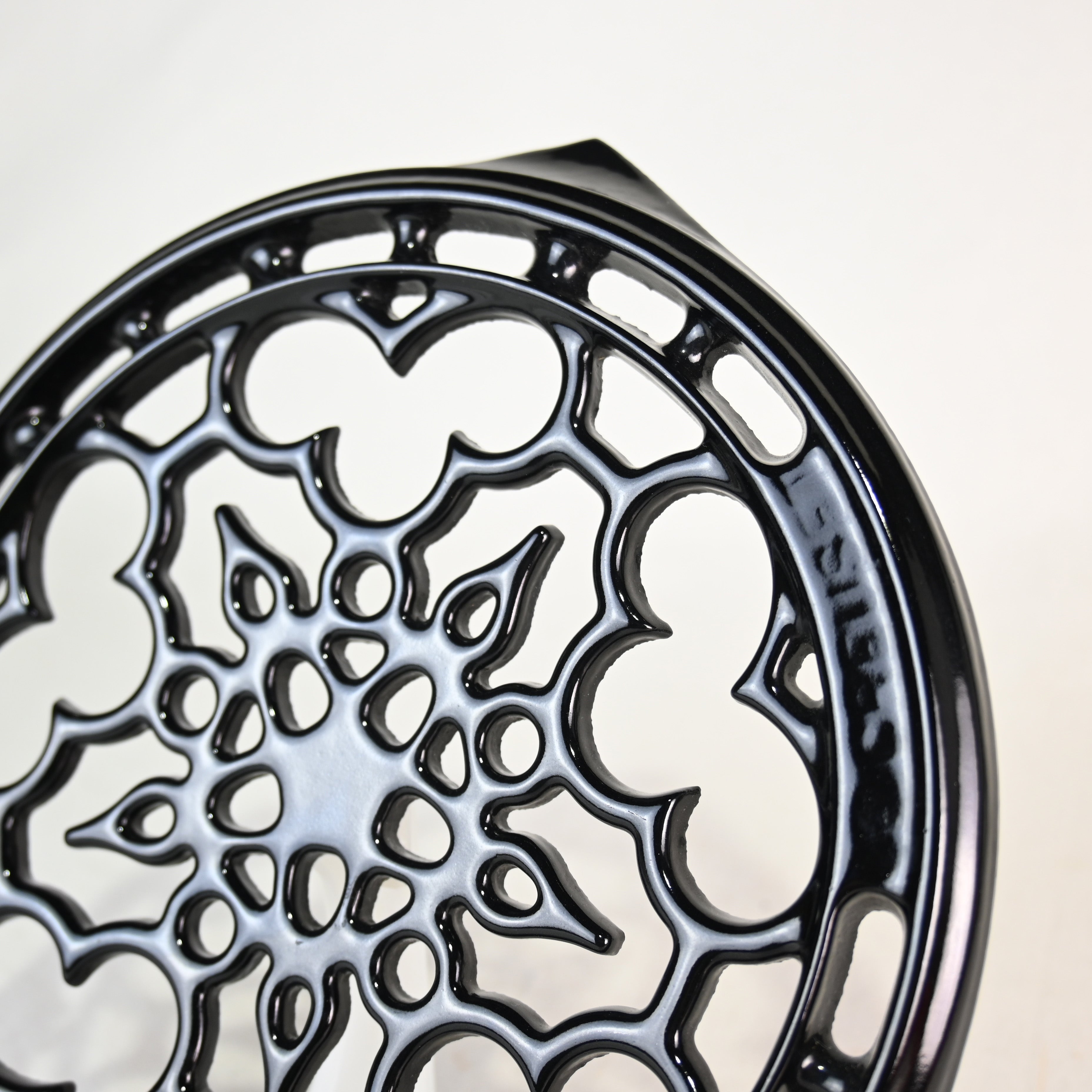 Le Creuset Trivet 2-size Cast iron France / ル・クルーゼ トリベット 鍋敷 鋳鉄 フランス