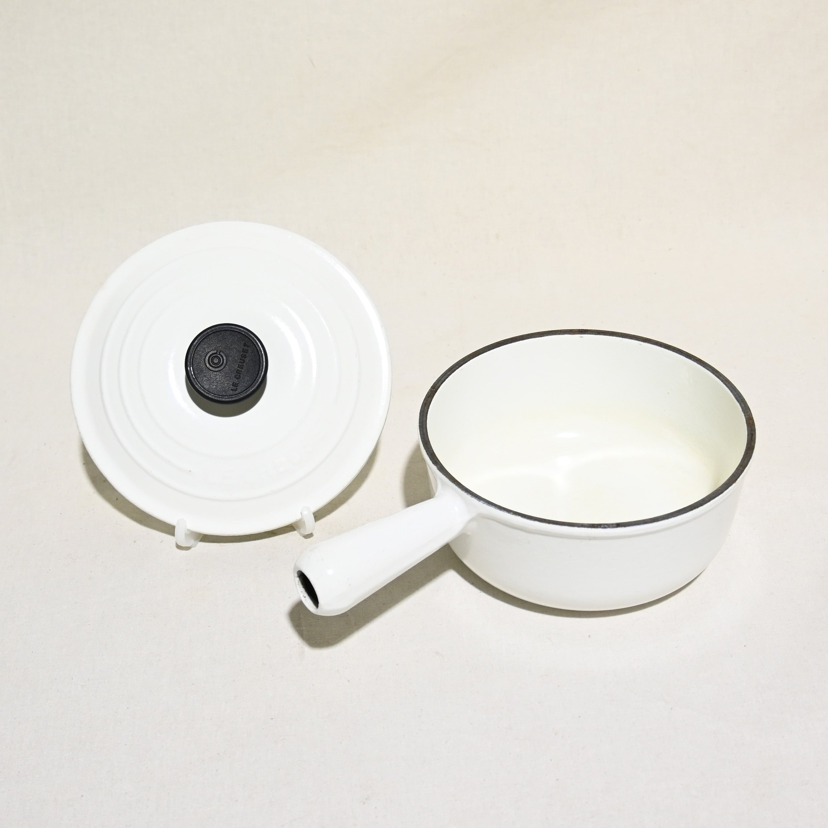Le Creuset saucepan White / ル・クルーゼ 片手鍋 ソースパン 18cm ホワイト