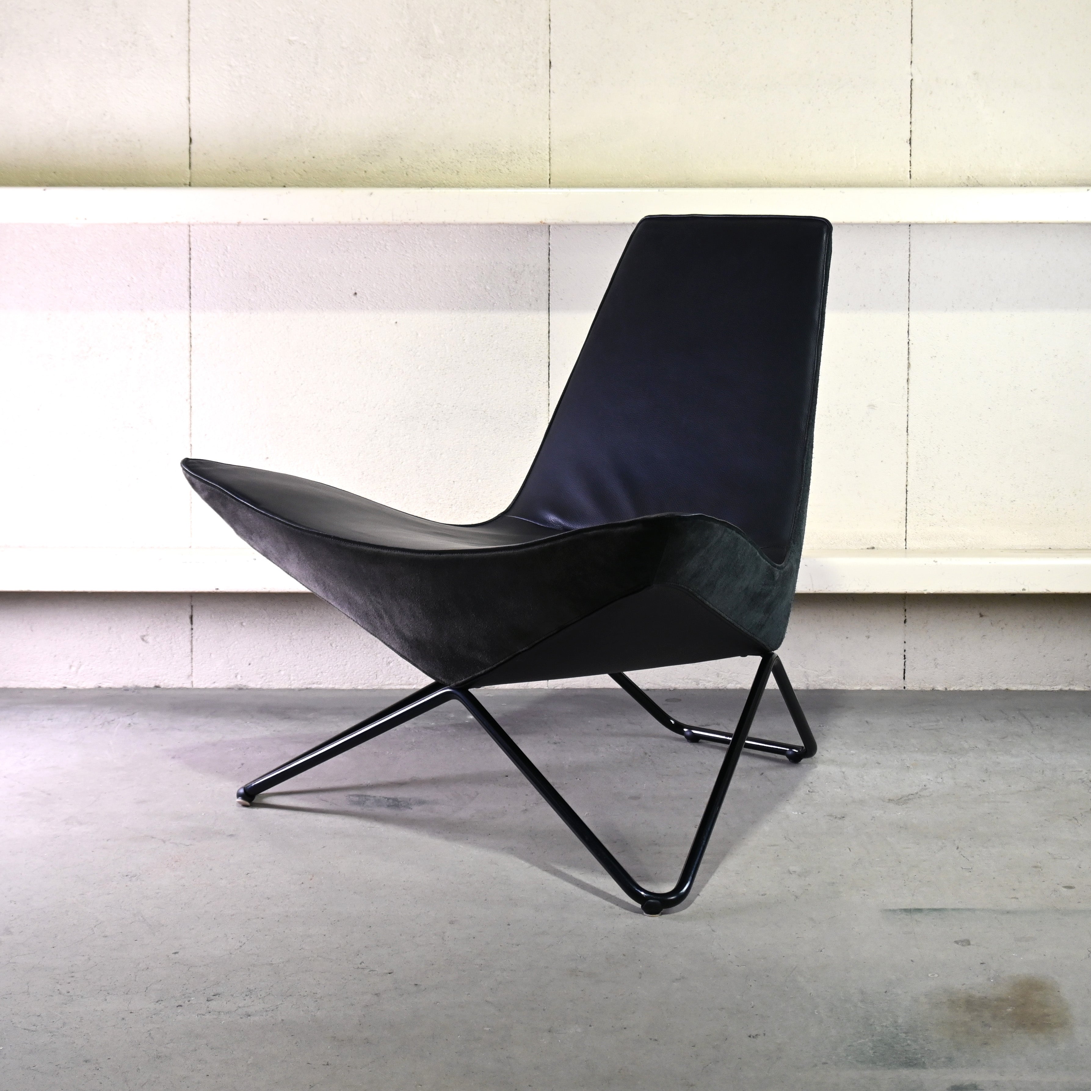 Walter Knoll UNStudio Ben van Berkel MYchair Leather Armchair Black German furniture Western design / ウォルター・ノル UNスタジオ ベン・ファン・ベルケル マイチェア レザーアームチェア ブラック ドイツ家具 西欧デザイン