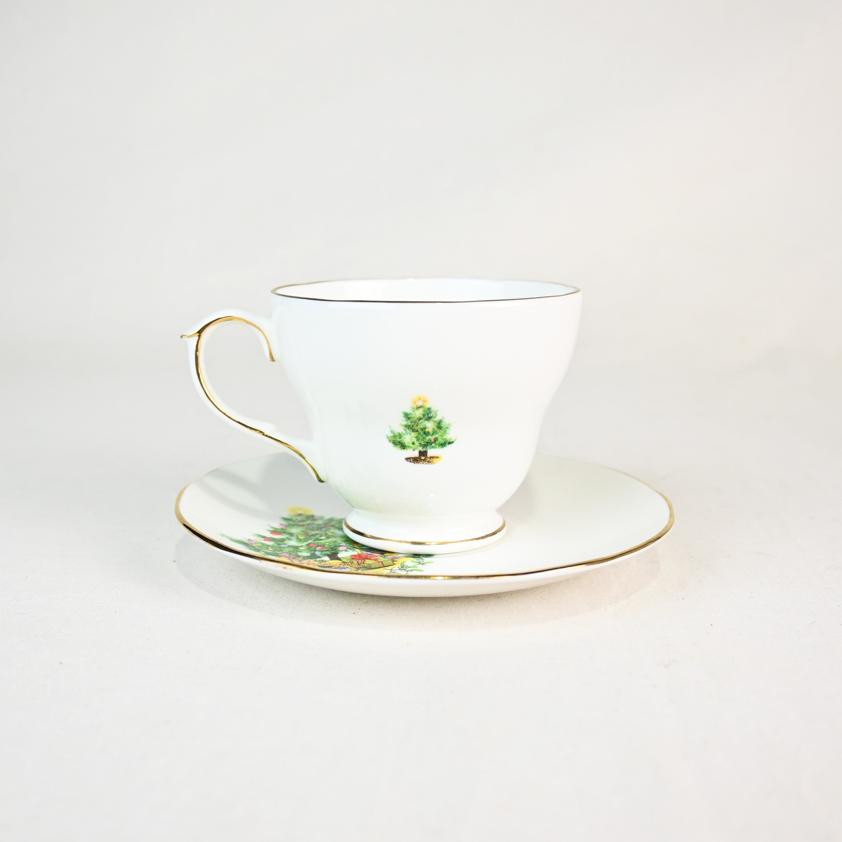 DUCHESS Christmas C＆S UK Vintage / ダッチェス カップ＆ソーサー イギリス ヴィンテージ