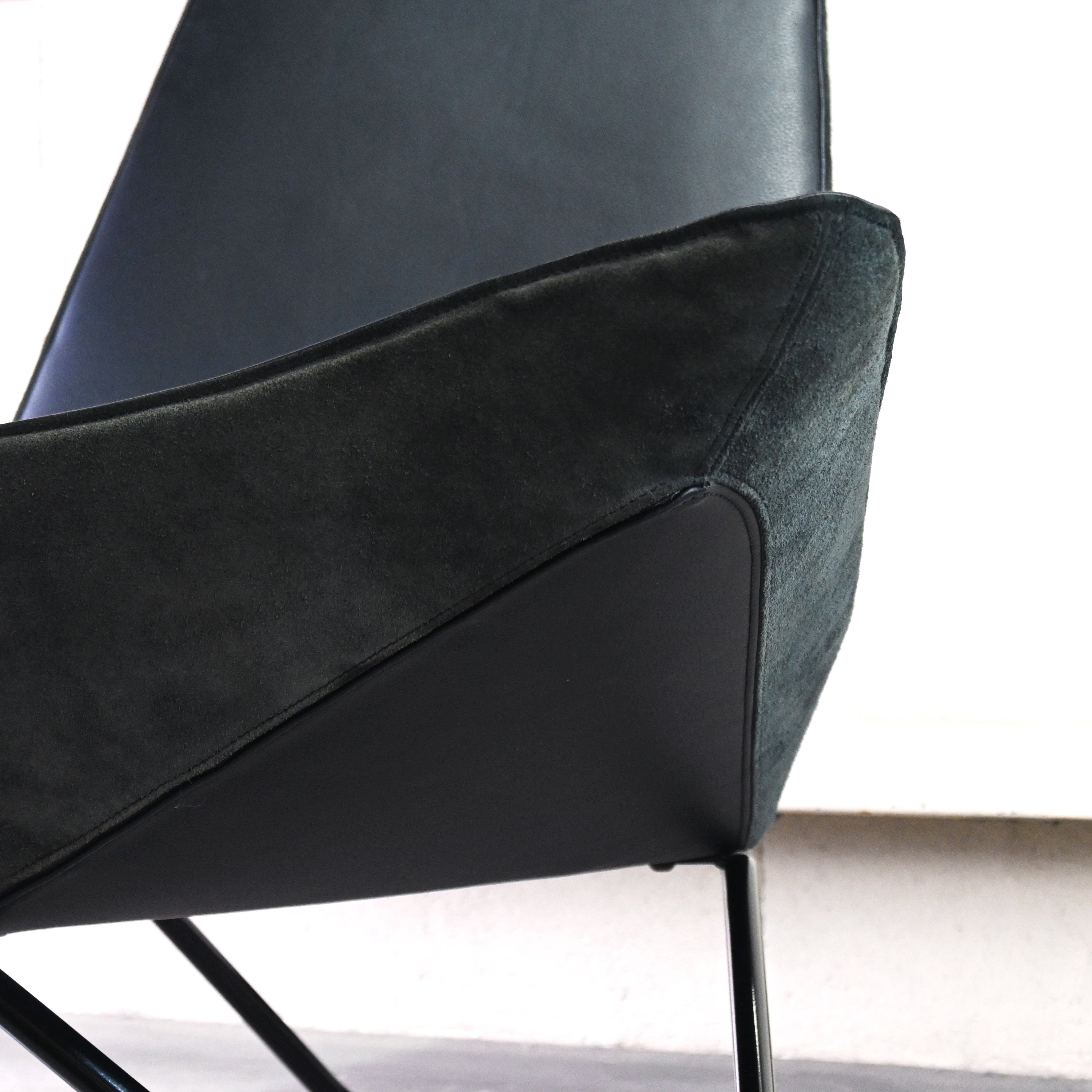 Walter Knoll UNStudio Ben van Berkel MYchair Leather Armchair Black German furniture Western design / ウォルター・ノル UNスタジオ ベン・ファン・ベルケル マイチェア レザーアームチェア ブラック ドイツ家具 西欧デザイン