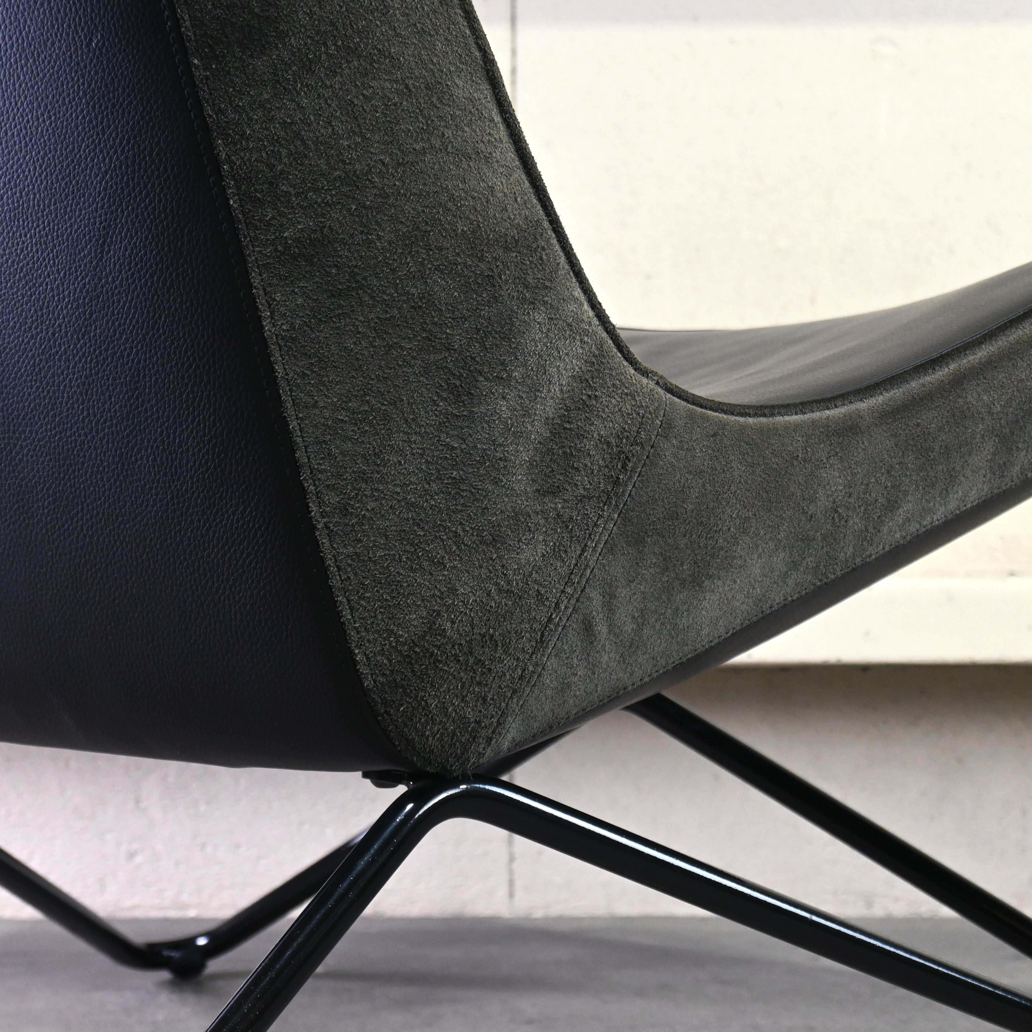 Walter Knoll UNStudio Ben van Berkel MYchair Leather Armchair Black German furniture Western design / ウォルター・ノル UNスタジオ ベン・ファン・ベルケル マイチェア レザーアームチェア ブラック ドイツ家具 西欧デザイン