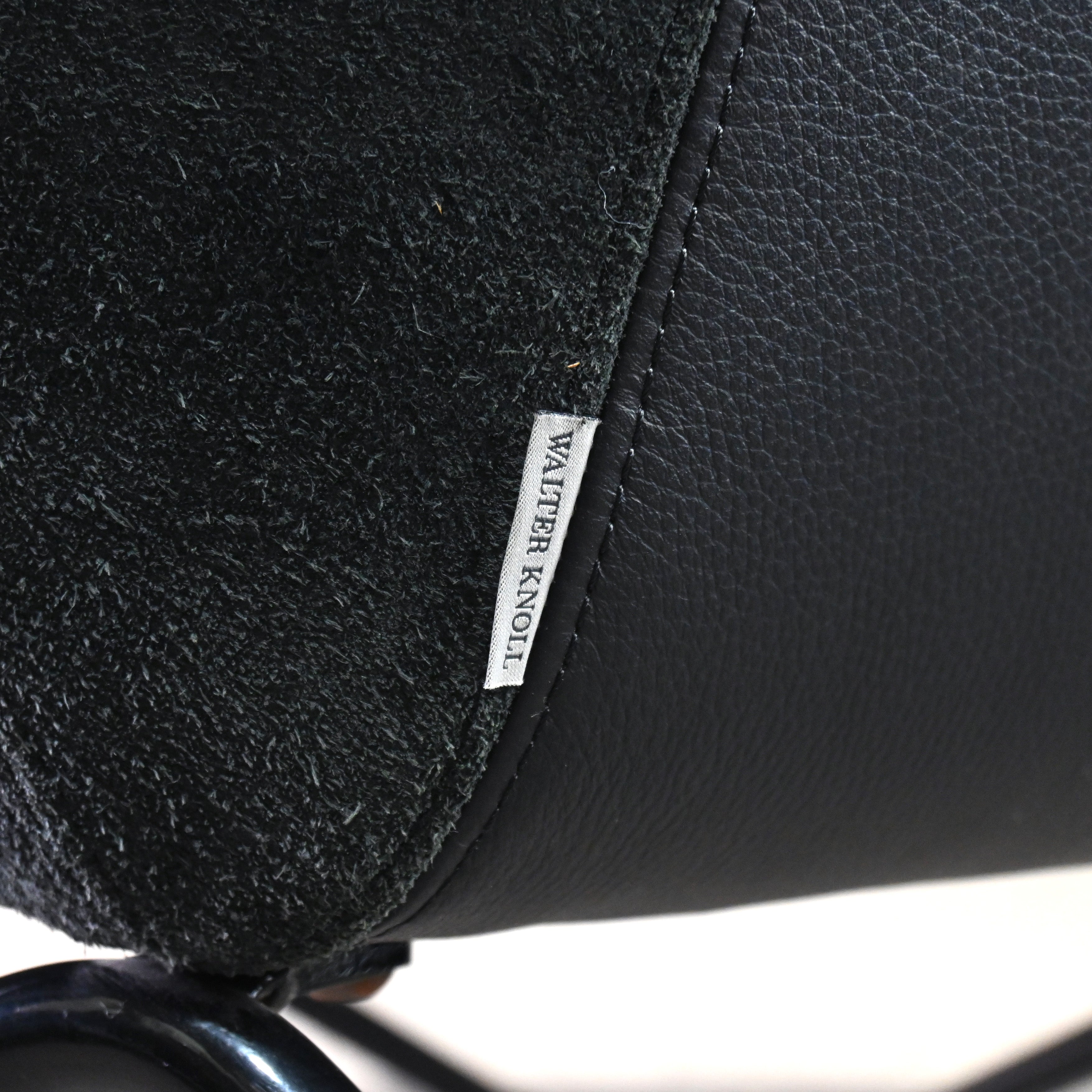 Walter Knoll UNStudio Ben van Berkel MYchair Leather Armchair Black German furniture Western design / ウォルター・ノル UNスタジオ ベン・ファン・ベルケル マイチェア レザーアームチェア ブラック ドイツ家具 西欧デザイン