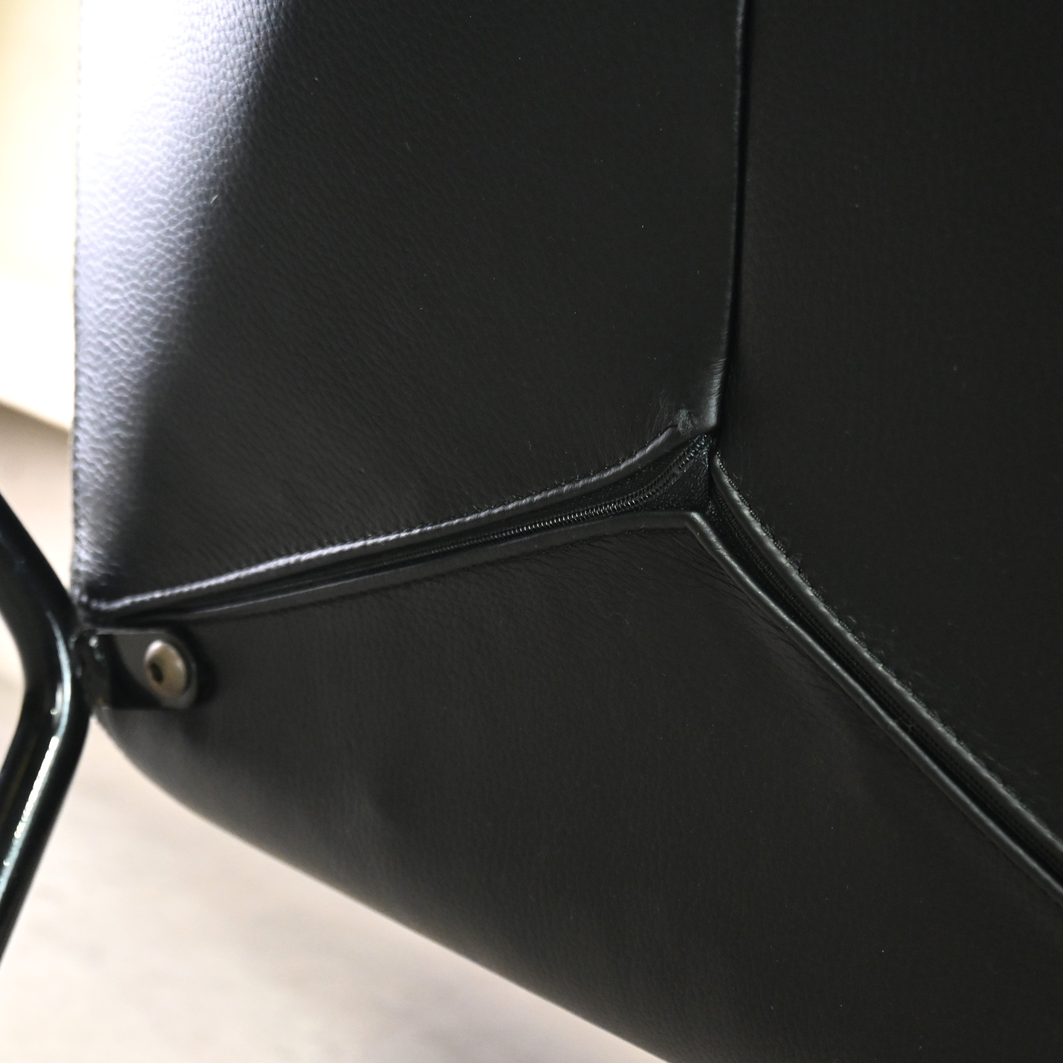 Walter Knoll UNStudio Ben van Berkel MYchair Leather Armchair Black German furniture Western design / ウォルター・ノル UNスタジオ ベン・ファン・ベルケル マイチェア レザーアームチェア ブラック ドイツ家具 西欧デザイン