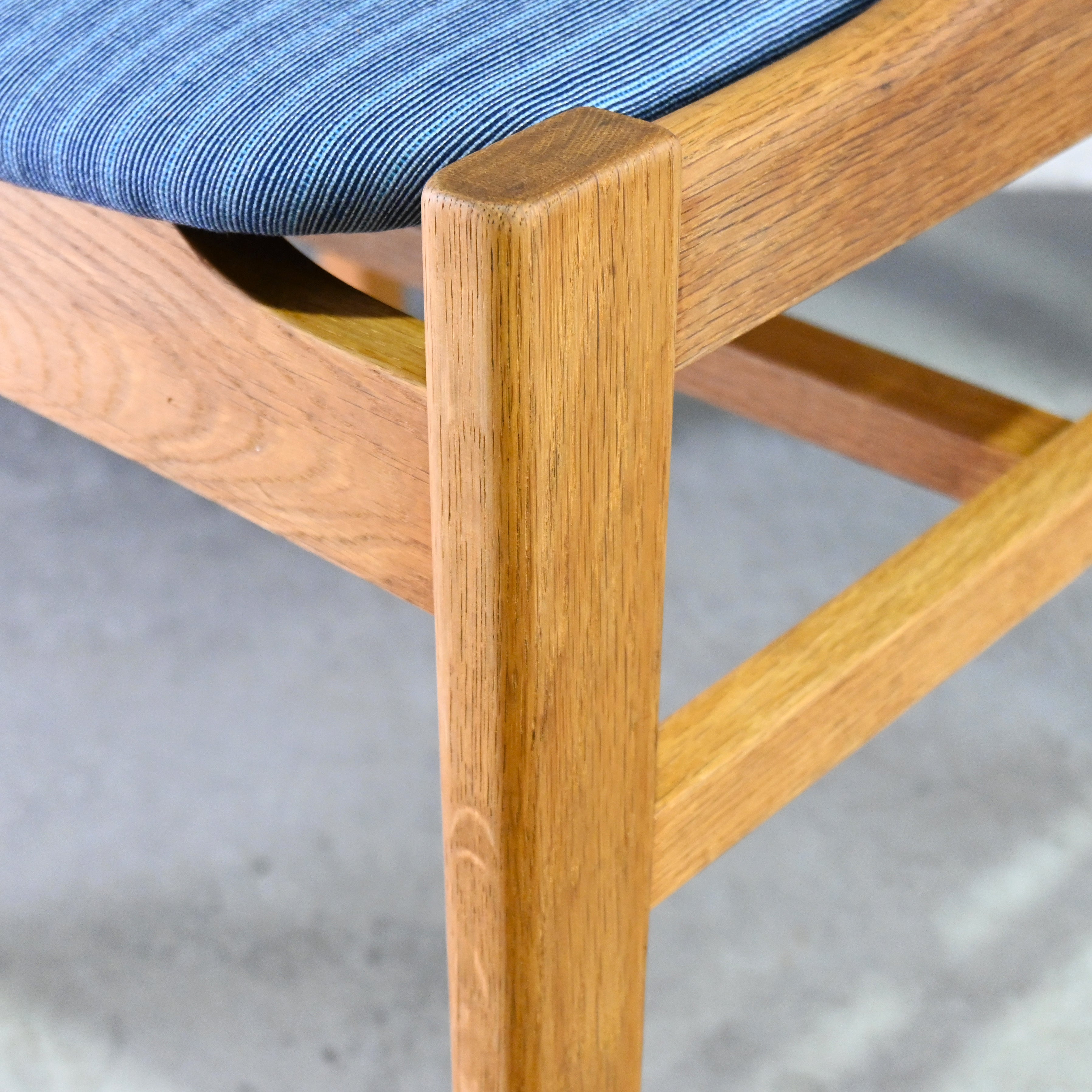 Oak Village Brunch chair Oakwood Inlay back UK fabric Remake Japanese modern design / オークヴィレッジ ブランチチェア オーク材 象嵌 英国生地 リメイク ジャパニーズモダンデザイン