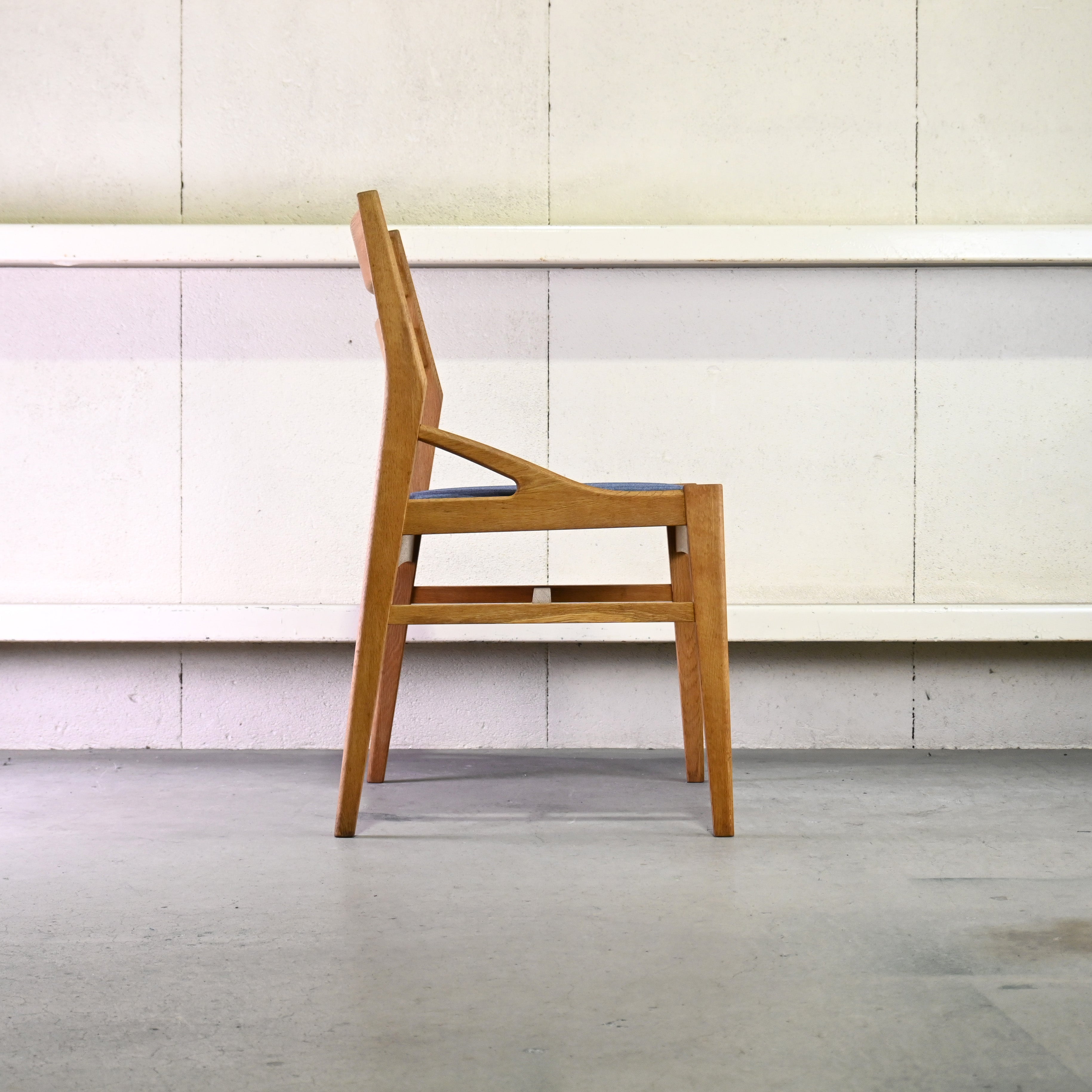 Oak Village Brunch chair Oakwood Inlay back UK fabric Remake Japanese modern design / オークヴィレッジ ブランチチェア オーク材 象嵌 英国生地 リメイク ジャパニーズモダンデザイン