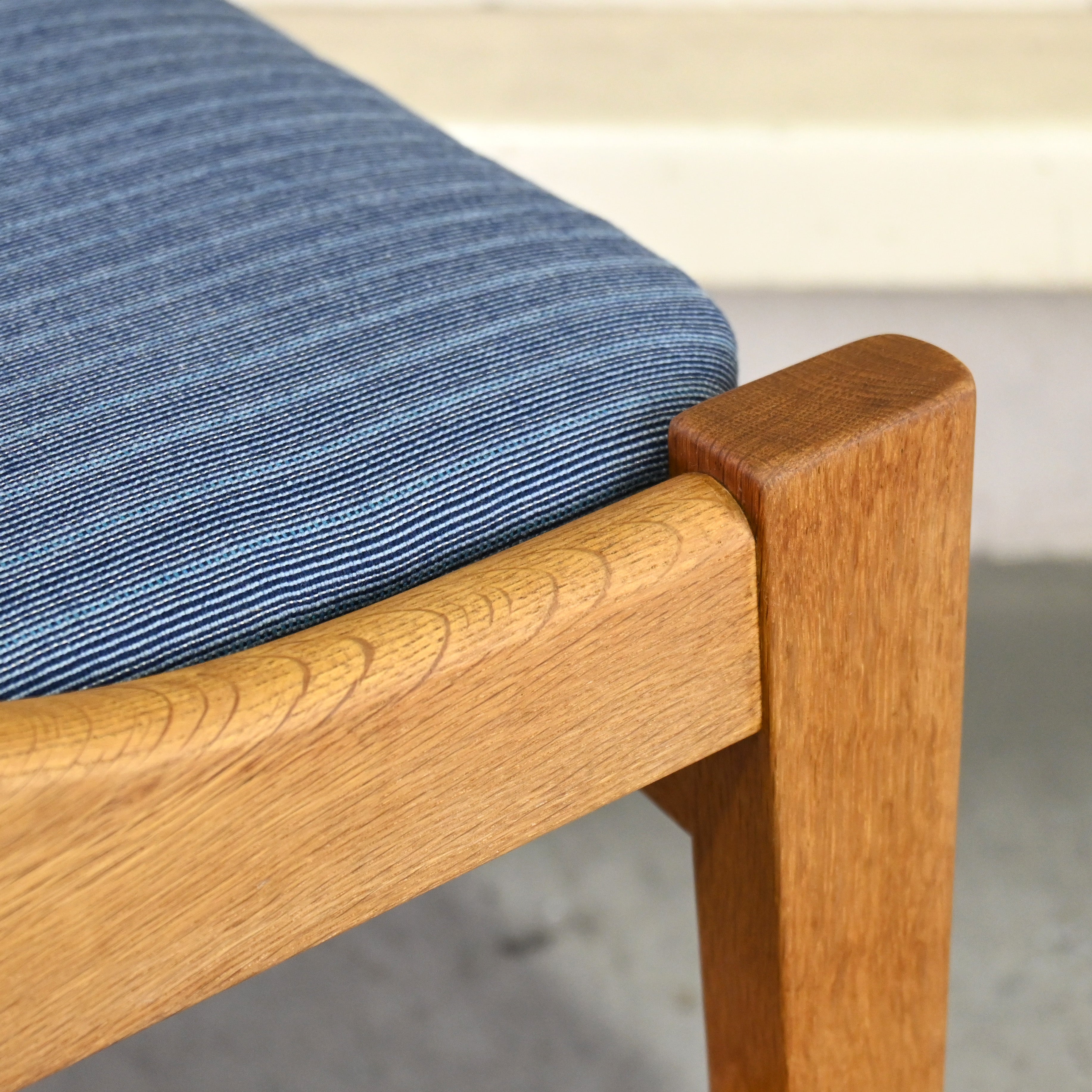 Oak Village Brunch chair Oakwood Inlay back UK fabric Remake Japanese modern design / オークヴィレッジ ブランチチェア オーク材 象嵌 英国生地 リメイク ジャパニーズモダンデザイン