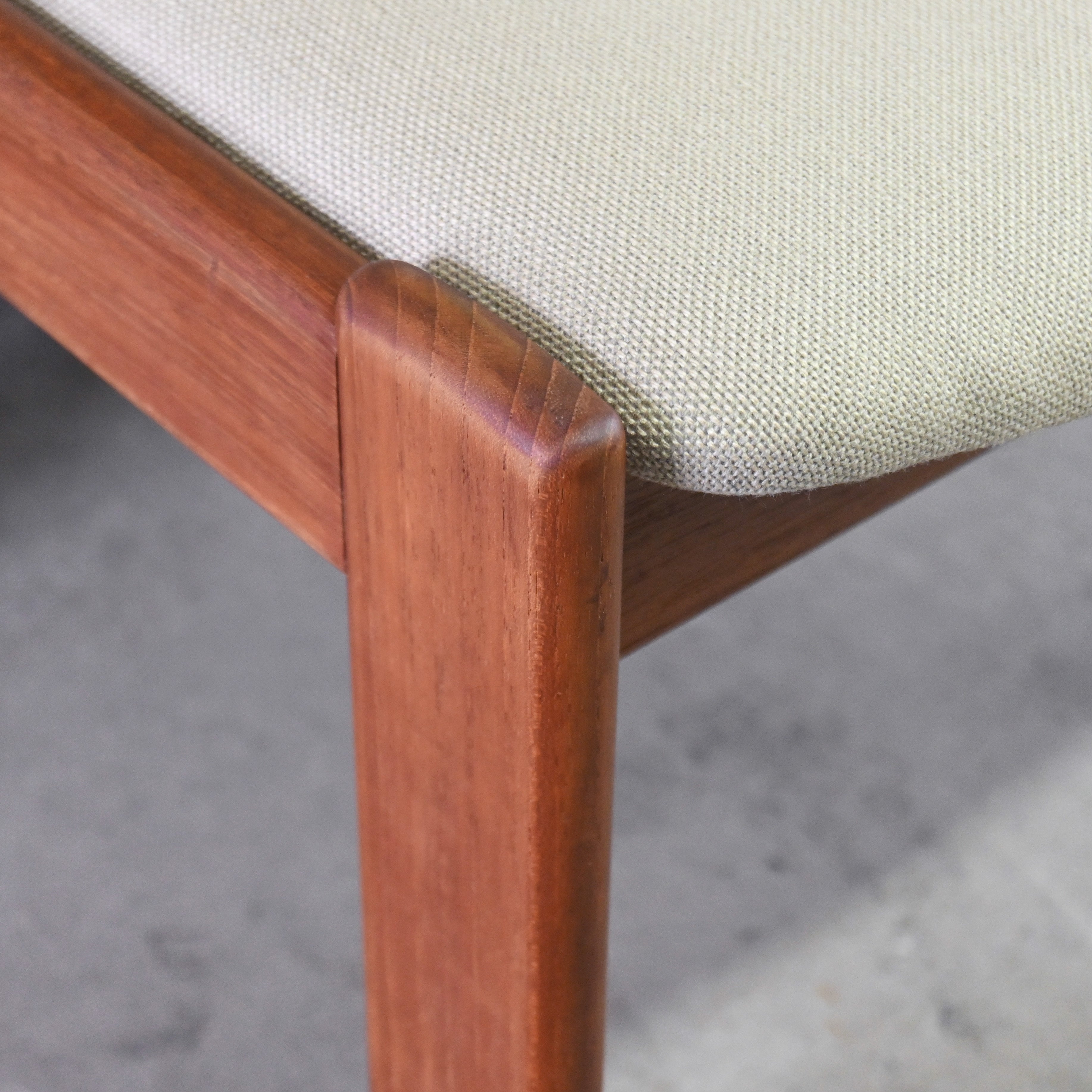 Tsuji mokko Armless wide chair Teakwood 1970's Japanese modern design / 辻木工 アームレス ワイドチェア チーク材 1970年代 ジャパニーズモダンデザイン