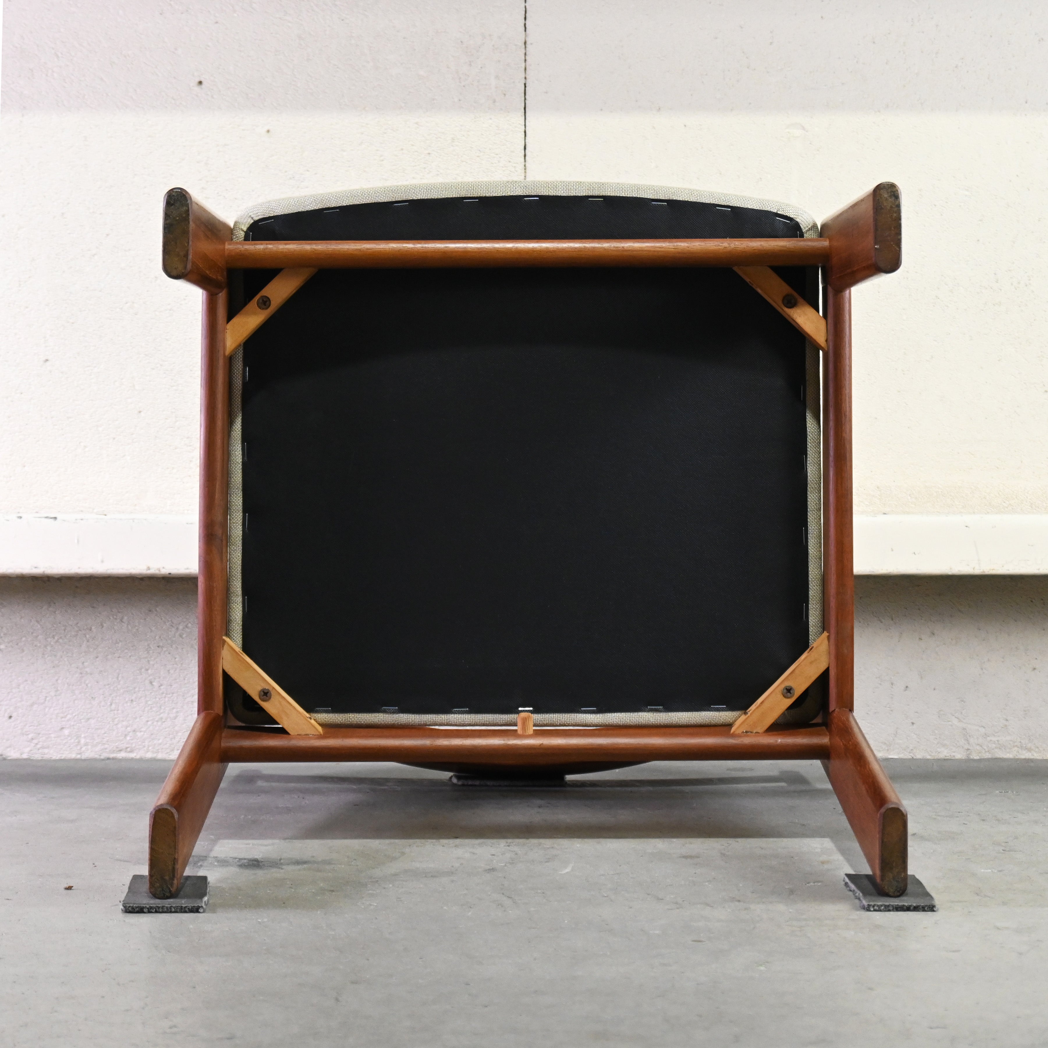 Tsuji mokko Armless wide chair Teakwood 1970's Japanese modern design / 辻木工 アームレス ワイドチェア チーク材 1970年代 ジャパニーズモダンデザイン