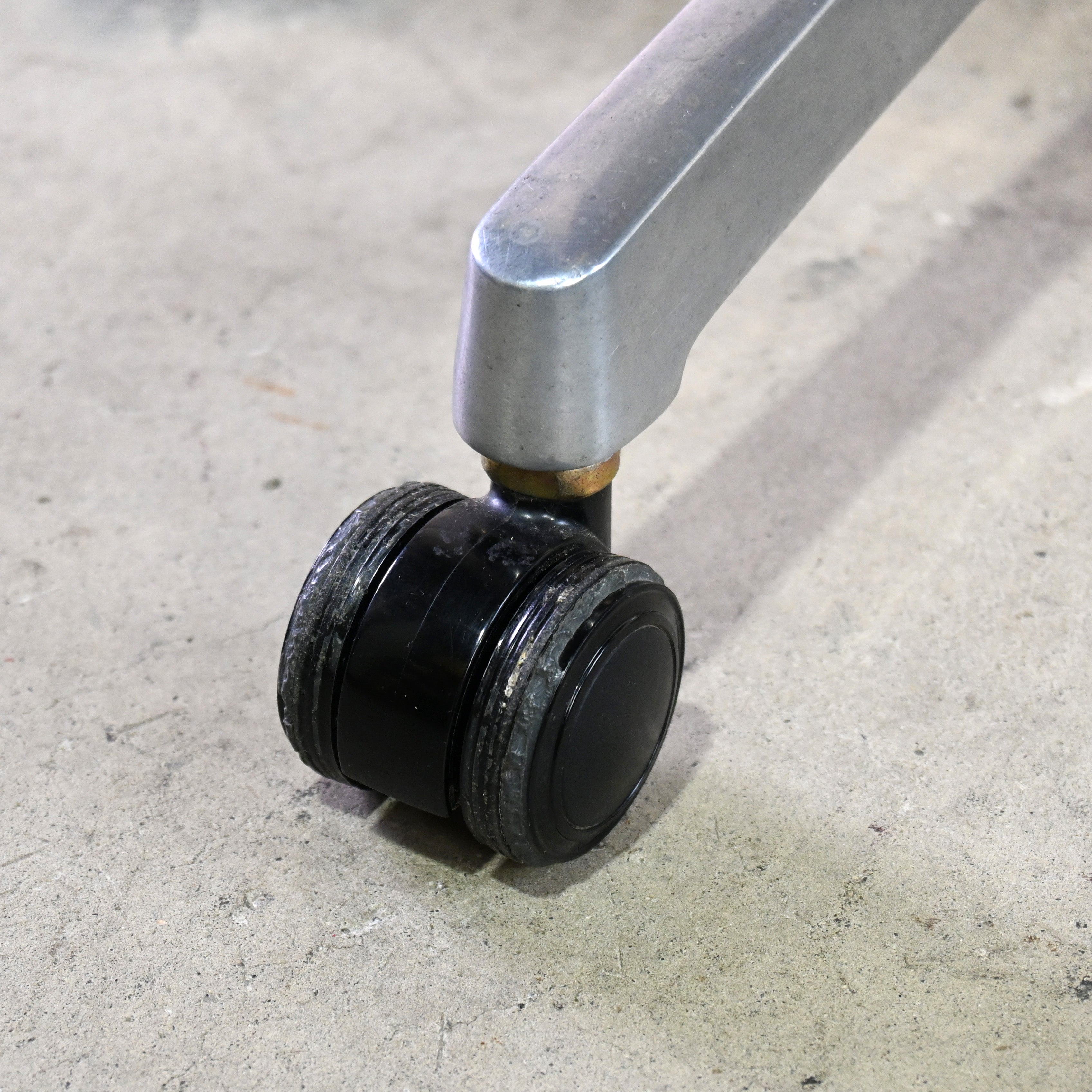 Takayama Wood Works × KASHIWA Desk chair Walnut × Oak Japanese modern design Iwakura Eiri / 高山ウッドワークス 柏木工 デスクチェア ウォールナット × オーク ジャパニーズモダンデザイン 岩倉榮利