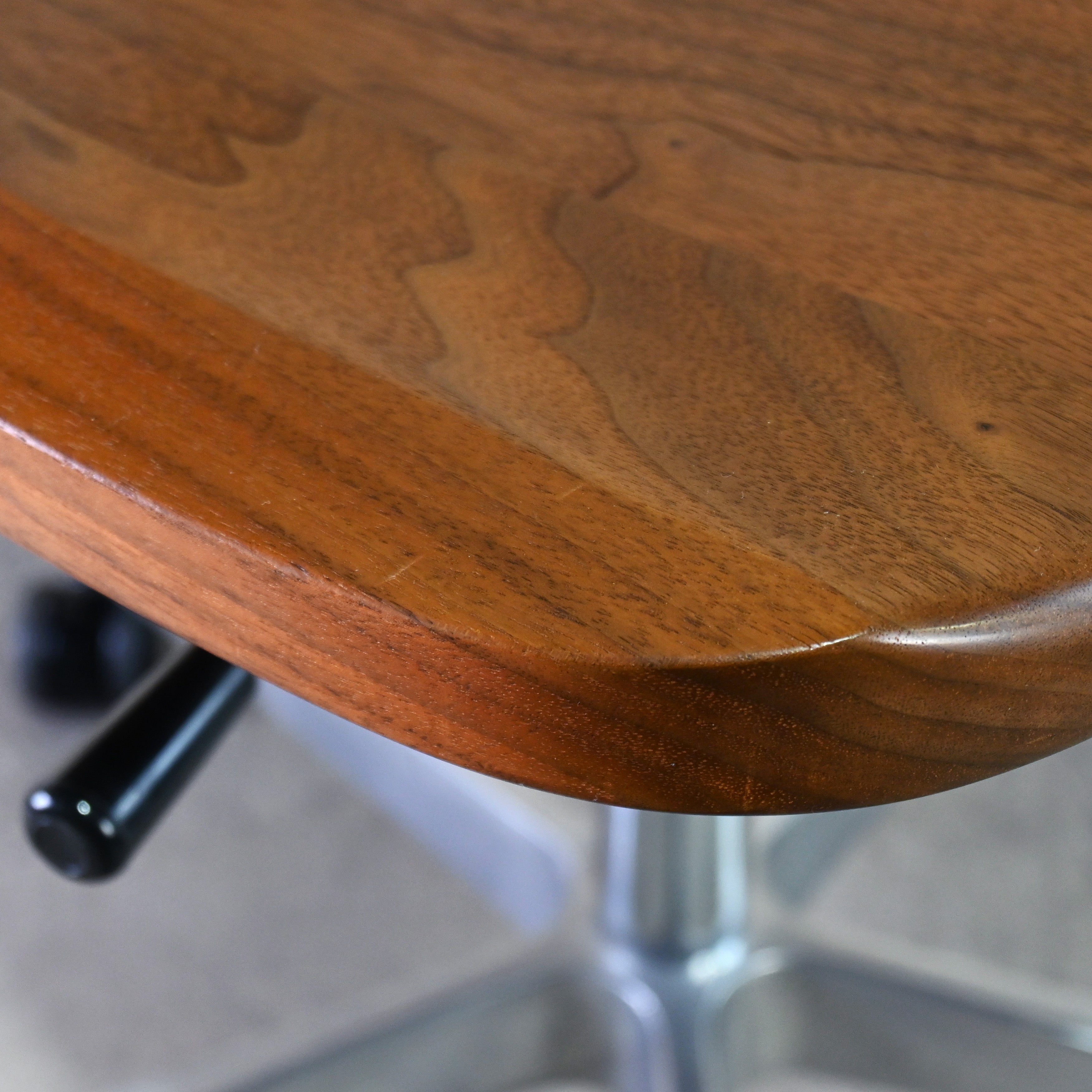 Takayama Wood Works × KASHIWA Desk chair Walnut × Oak Japanese modern design Iwakura Eiri / 高山ウッドワークス 柏木工 デスクチェア ウォールナット × オーク ジャパニーズモダンデザイン 岩倉榮利