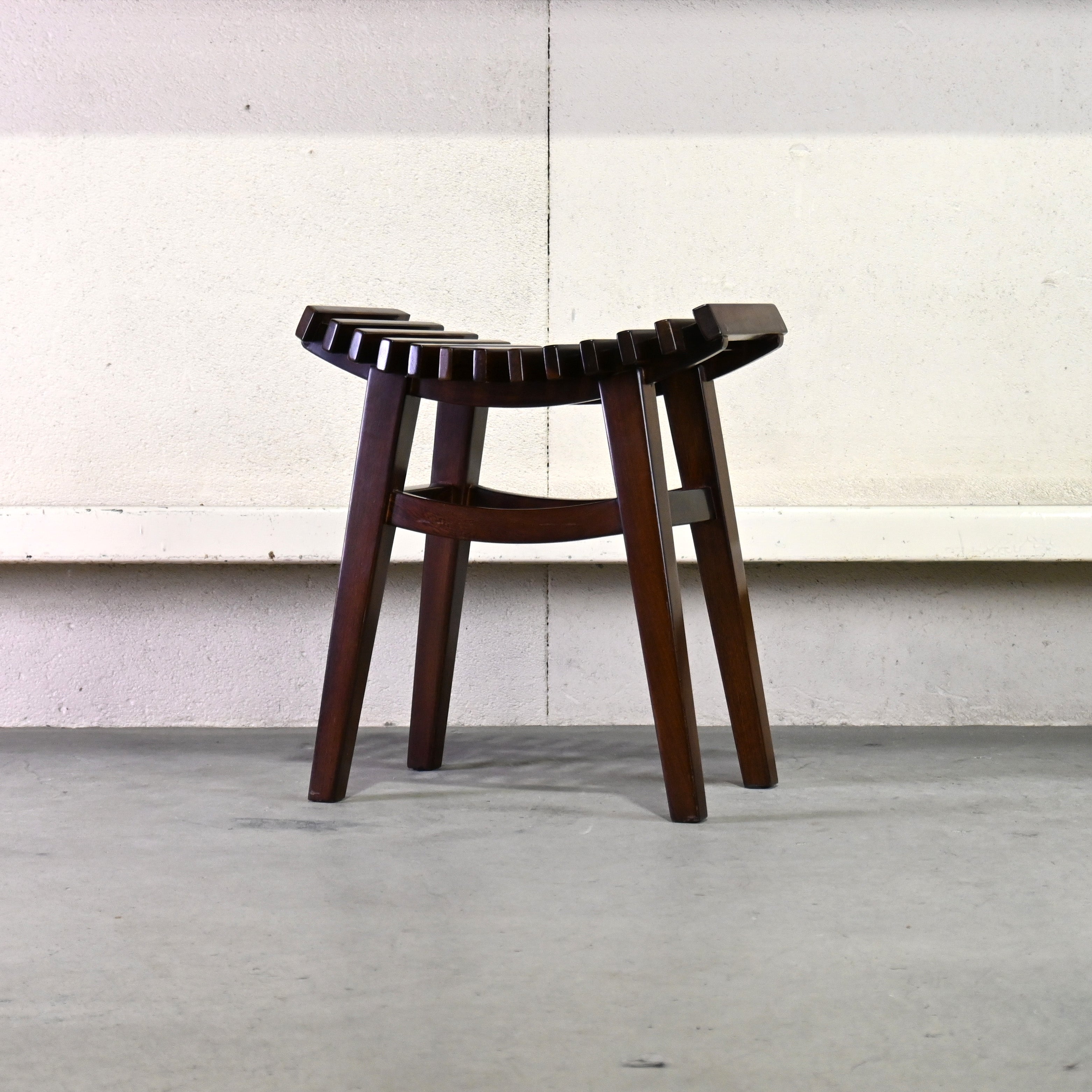 HIRONAGA Elm solid wood lacquered Stool Japanese modern design / 博永家具 楡無垢材 漆塗り スツール ジャパニーズモダンデザイン