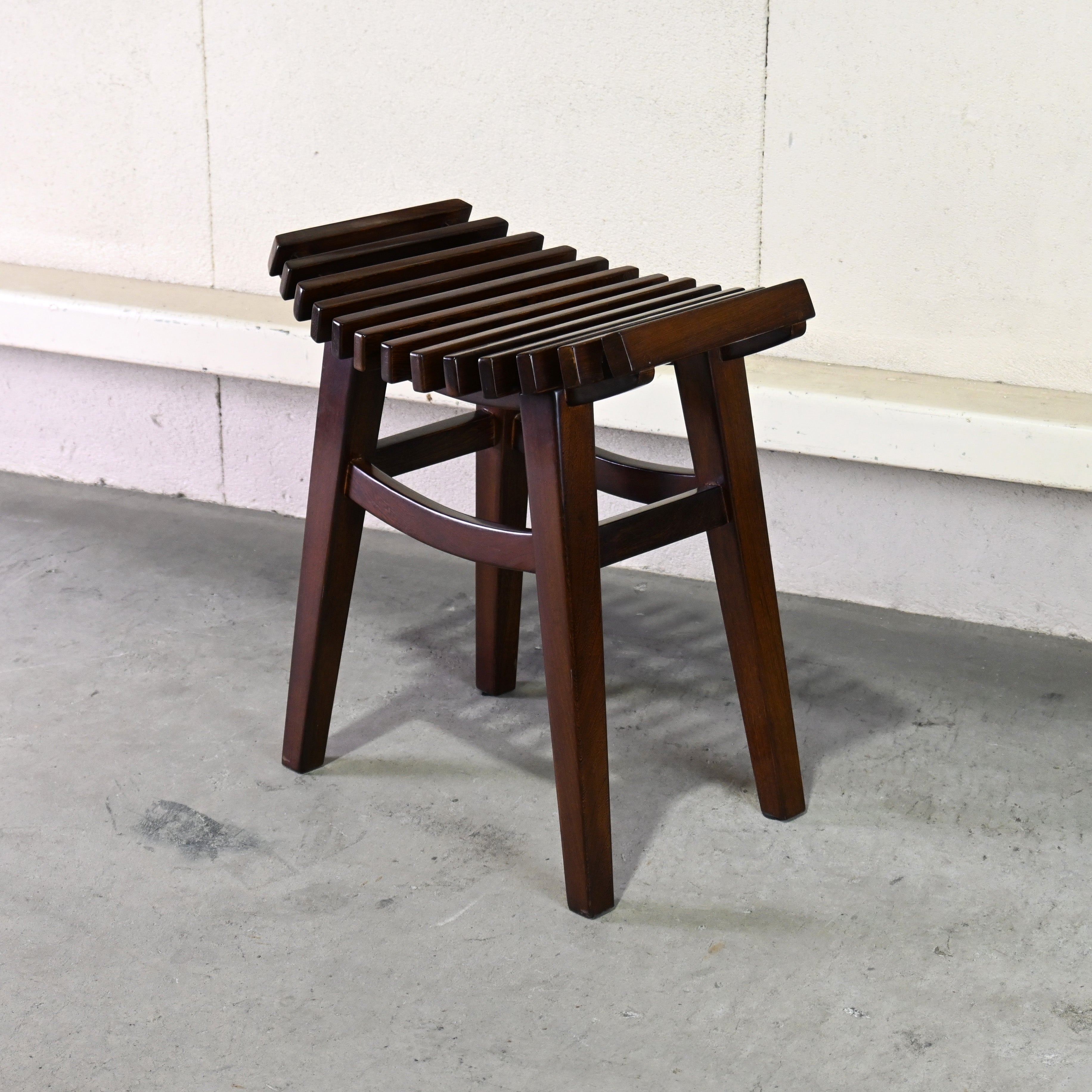 HIRONAGA Elm solid wood lacquered Stool Japanese modern design / 博永家具 楡無垢材 漆塗り スツール ジャパニーズモダンデザイン