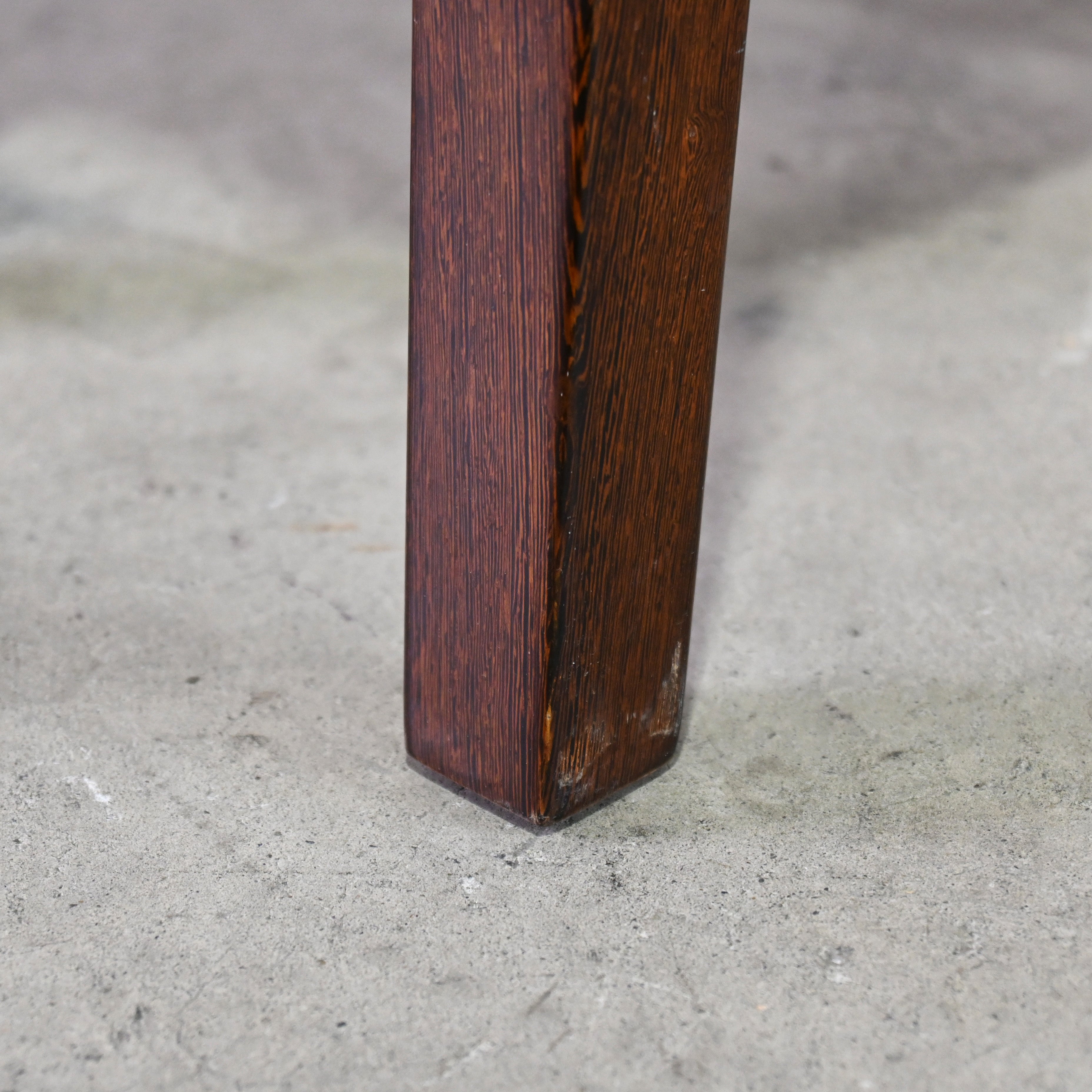 HIRONAGA Elm solid wood lacquered Stool Japanese modern design / 博永家具 楡無垢材 漆塗り スツール ジャパニーズモダンデザイン