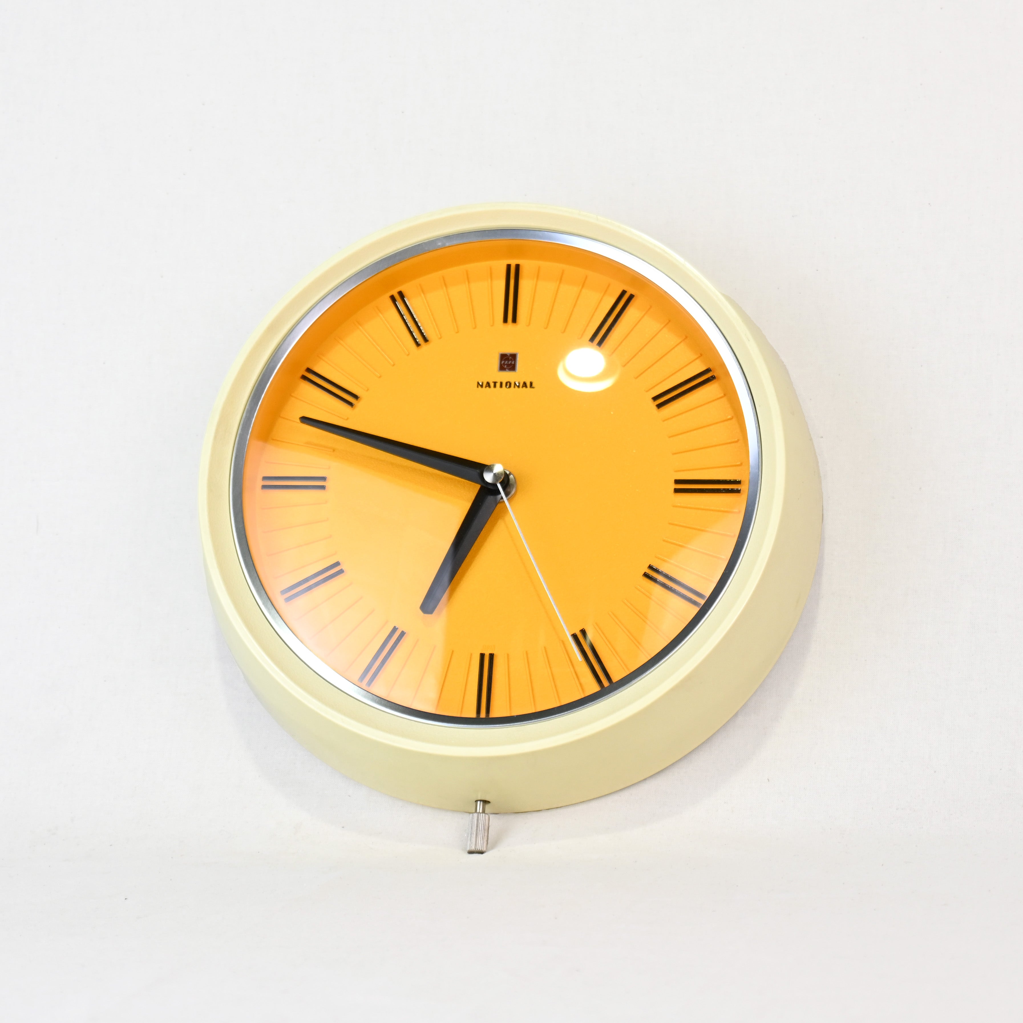 National 1970’s Electric wall clock 50Hz Japanese modern Spaceage / ナショナル 1970年代 電気掛け時計 50ヘルツ ジャパニーズモダン スペースエイジ