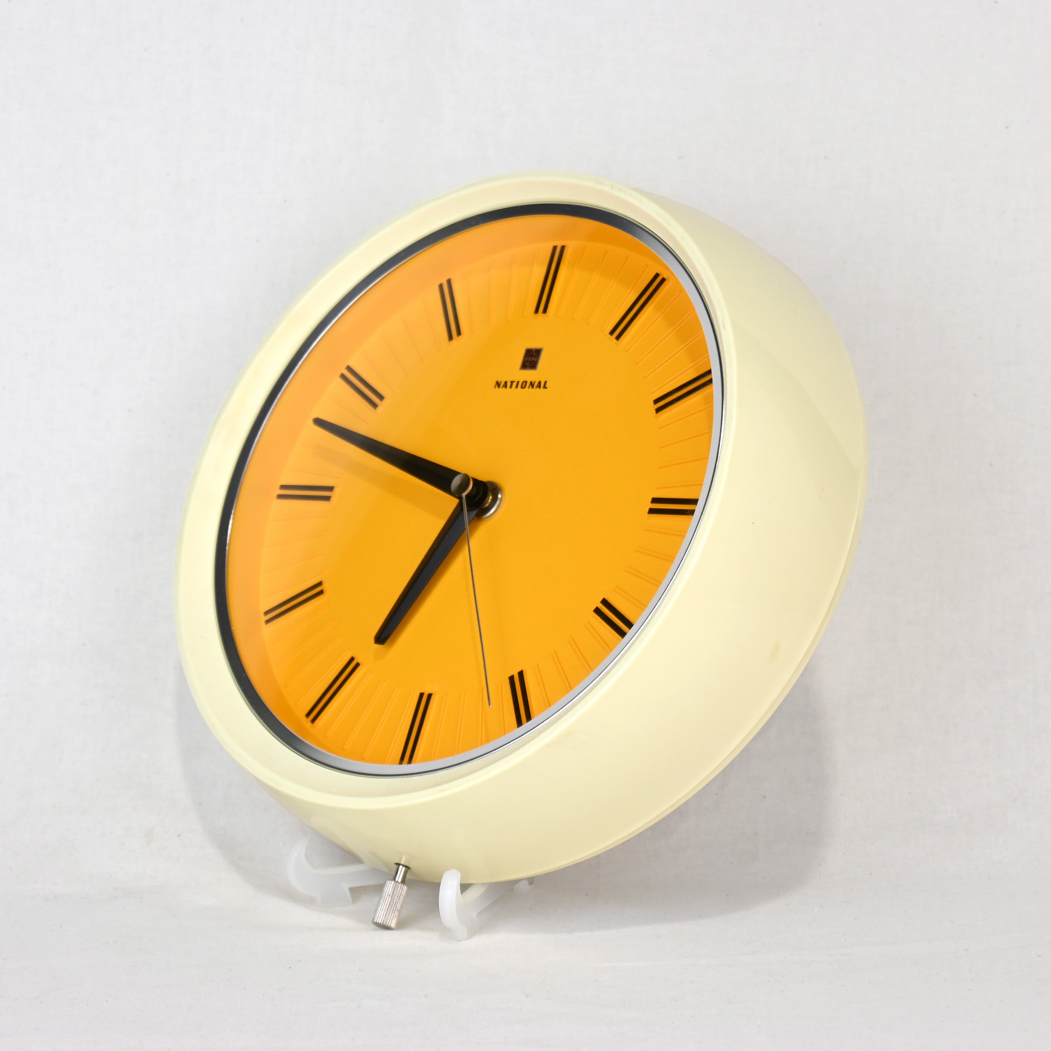 National 1970’s Electric wall clock 50Hz Japanese modern Spaceage / ナショナル 1970年代 電気掛け時計 50ヘルツ ジャパニーズモダン スペースエイジ