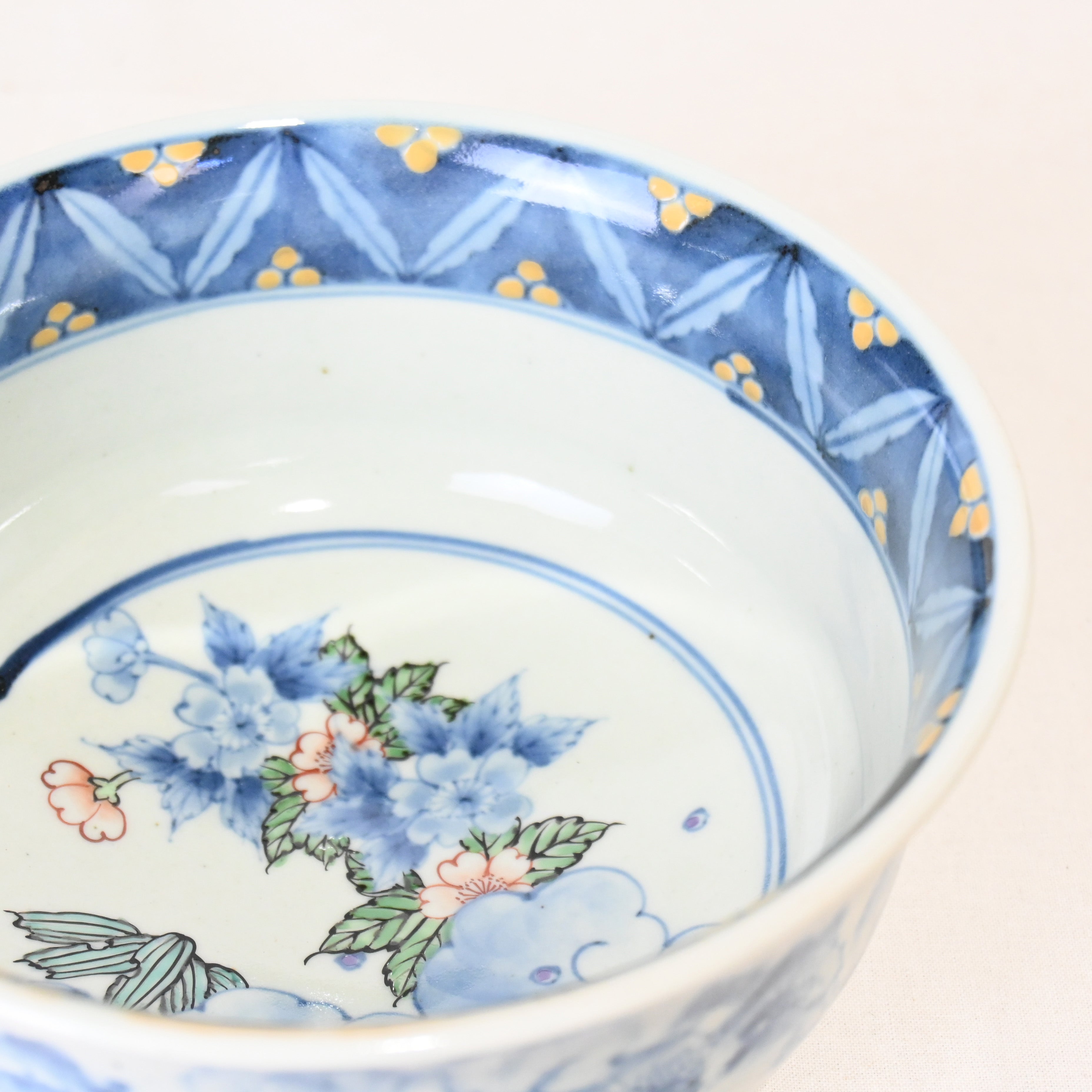 六代 佐藤走波 染錦花文 山水鉢 共箱付 有田焼 / The Sixth Sato Souha Some-Nishiki Ka-mon San-sui Bowl Arita ware