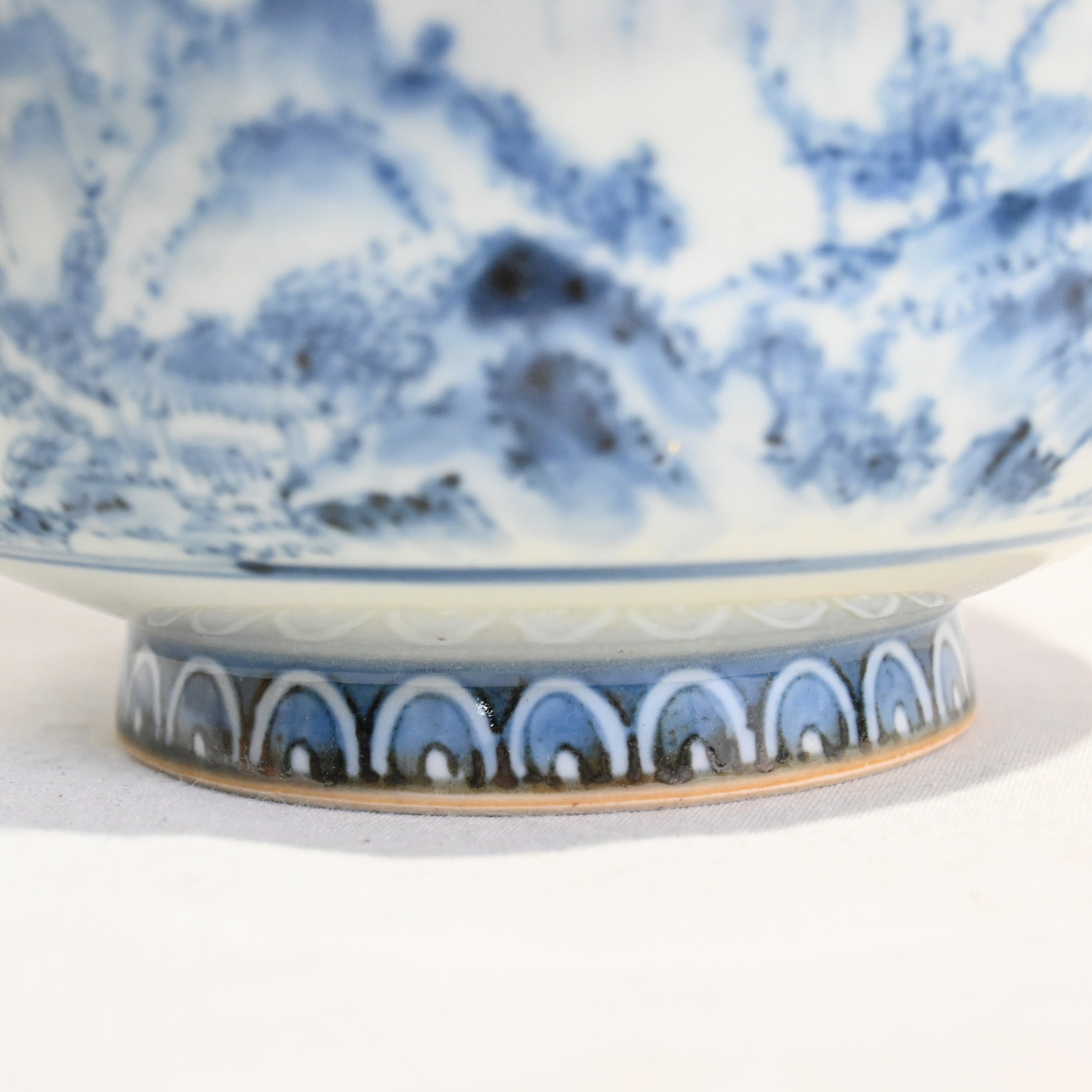 六代 佐藤走波 染錦花文 山水鉢 共箱付 有田焼 / The Sixth Sato Souha Some-Nishiki Ka-mon San-sui Bowl Arita ware