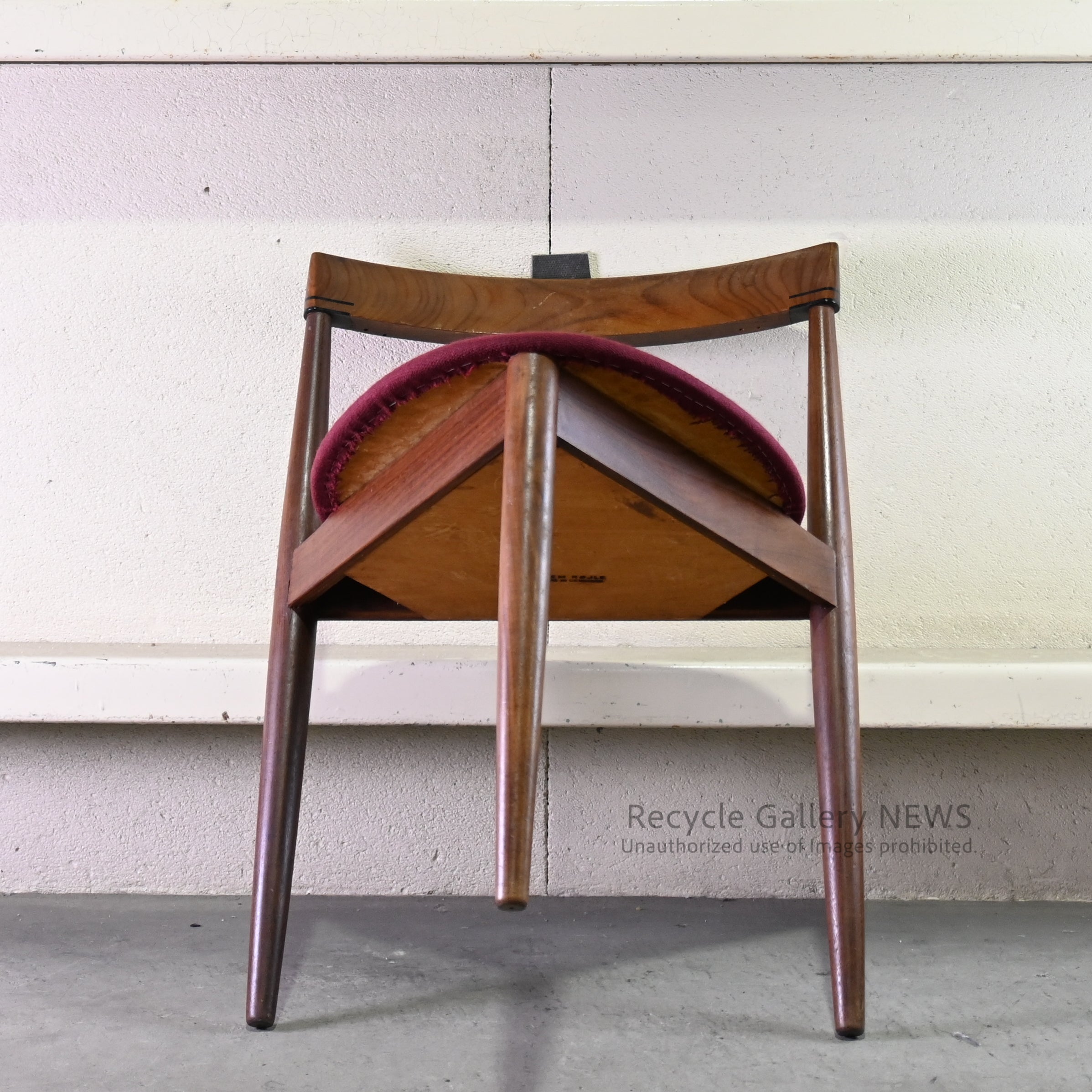 Hans Olsen Vintage Three-Legged Chair Frem Rojle Moblefabrik 1960s Denmark Scandinavian furniture / ハンス・オルセン ヴィンテージ チェア 3本脚 1960年代 デンマーク 北欧家具