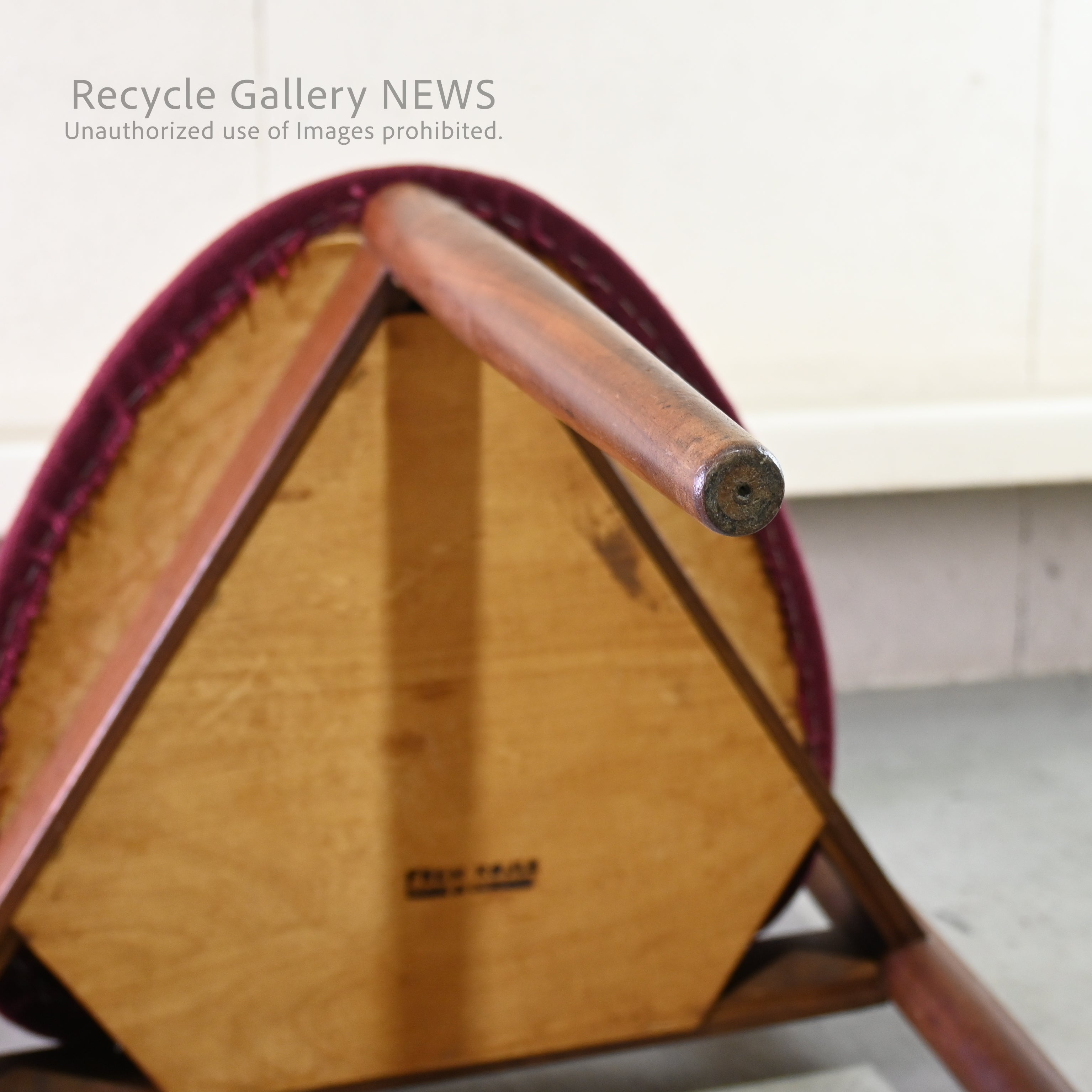 Hans Olsen Vintage Three-Legged Chair Frem Rojle Moblefabrik 1960s Denmark Scandinavian furniture / ハンス・オルセン ヴィンテージ チェア 3本脚 1960年代 デンマーク 北欧家具