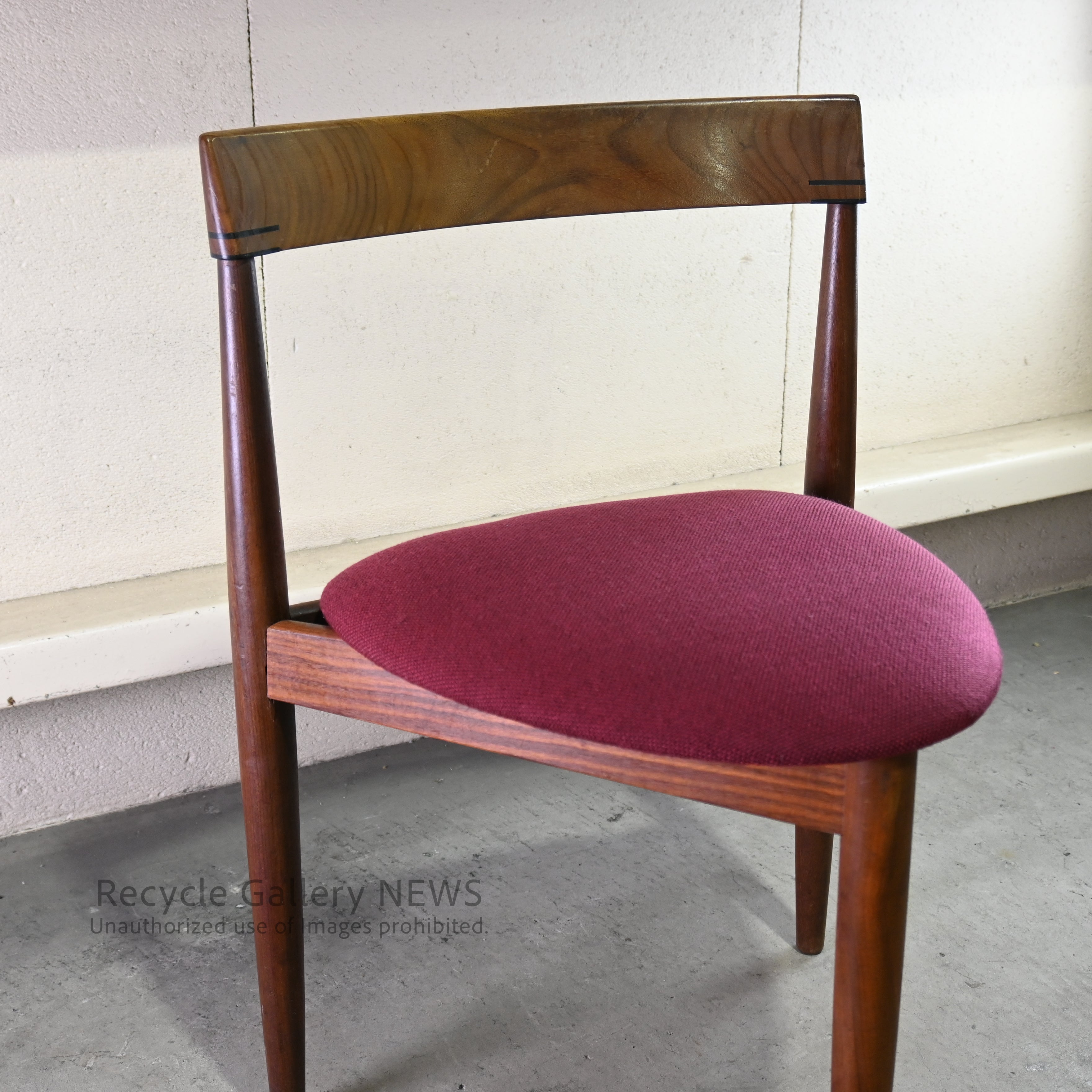 Hans Olsen Vintage Three-Legged Chair Frem Rojle Moblefabrik 1960s Denmark Scandinavian furniture / ハンス・オルセン ヴィンテージ チェア 3本脚 1960年代 デンマーク 北欧家具