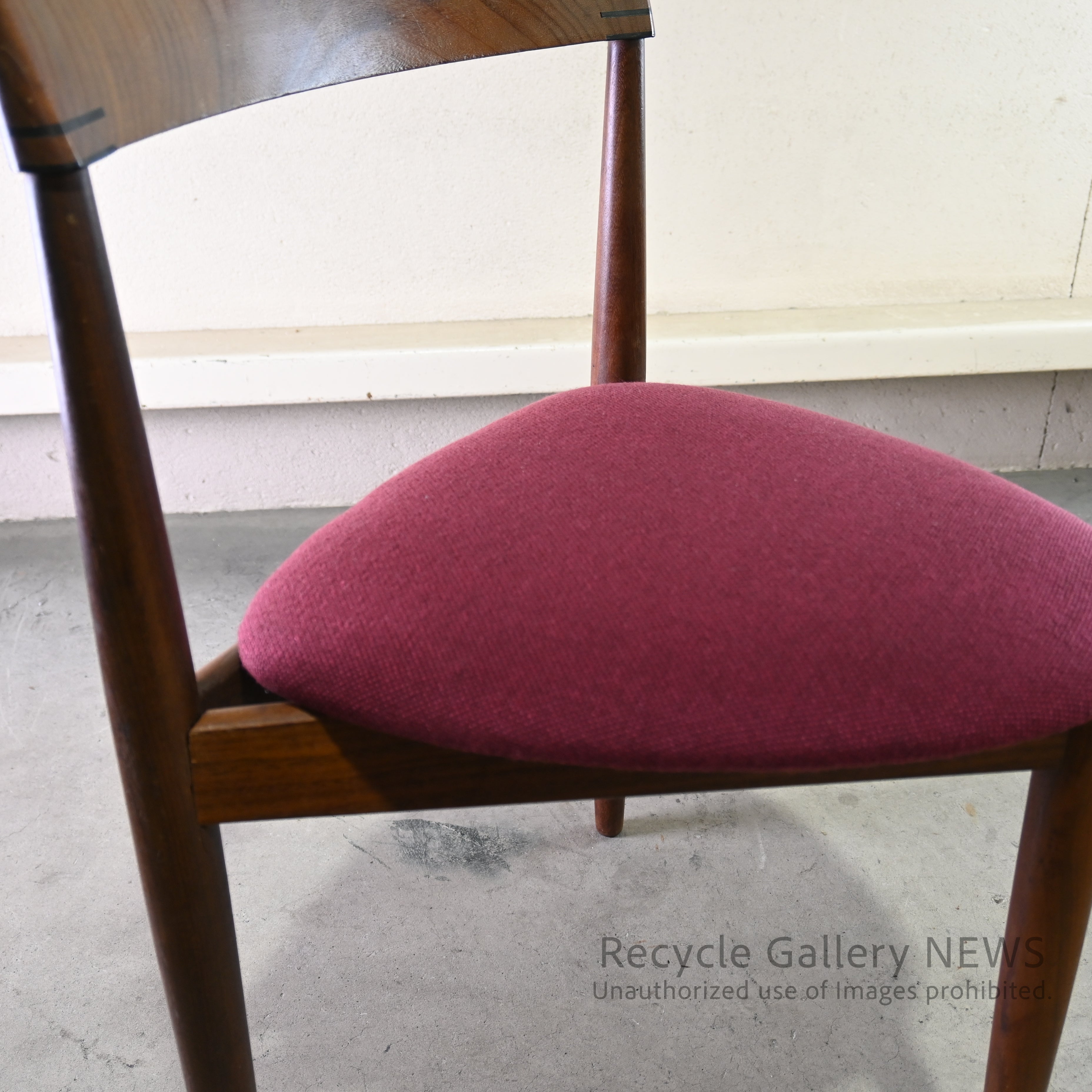 Hans Olsen Vintage Three-Legged Chair Frem Rojle Moblefabrik 1960s Denmark Scandinavian furniture / ハンス・オルセン ヴィンテージ チェア 3本脚 1960年代 デンマーク 北欧家具