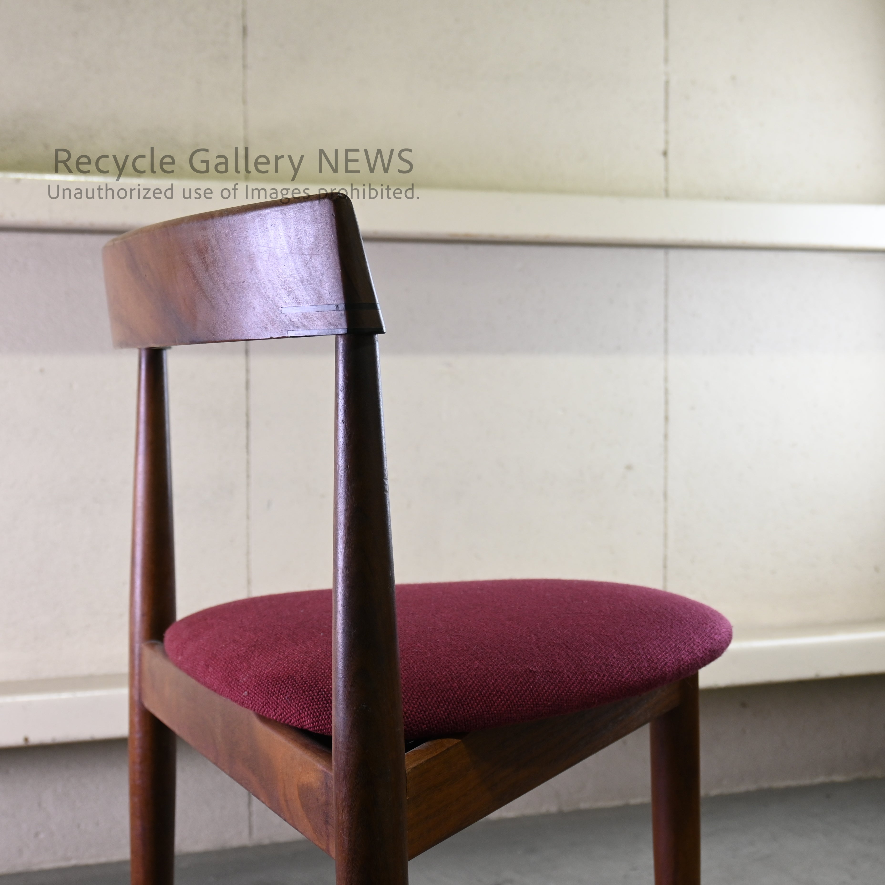 Hans Olsen Vintage Three-Legged Chair Frem Rojle Moblefabrik 1960s Denmark Scandinavian furniture / ハンス・オルセン ヴィンテージ チェア 3本脚 1960年代 デンマーク 北欧家具