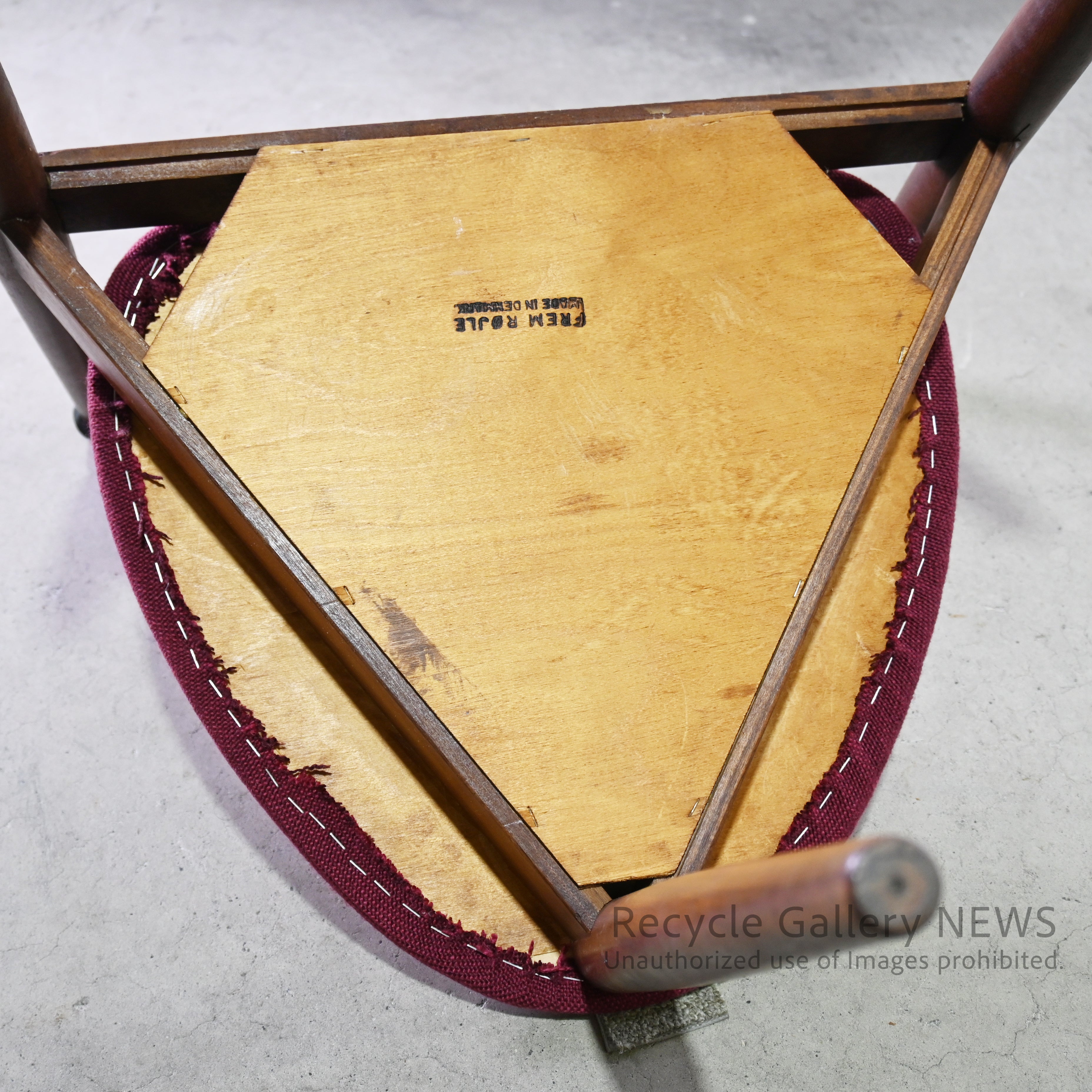 Hans Olsen Vintage Three-Legged Chair Frem Rojle Moblefabrik 1960s Denmark Scandinavian furniture / ハンス・オルセン ヴィンテージ チェア 3本脚 1960年代 デンマーク 北欧家具