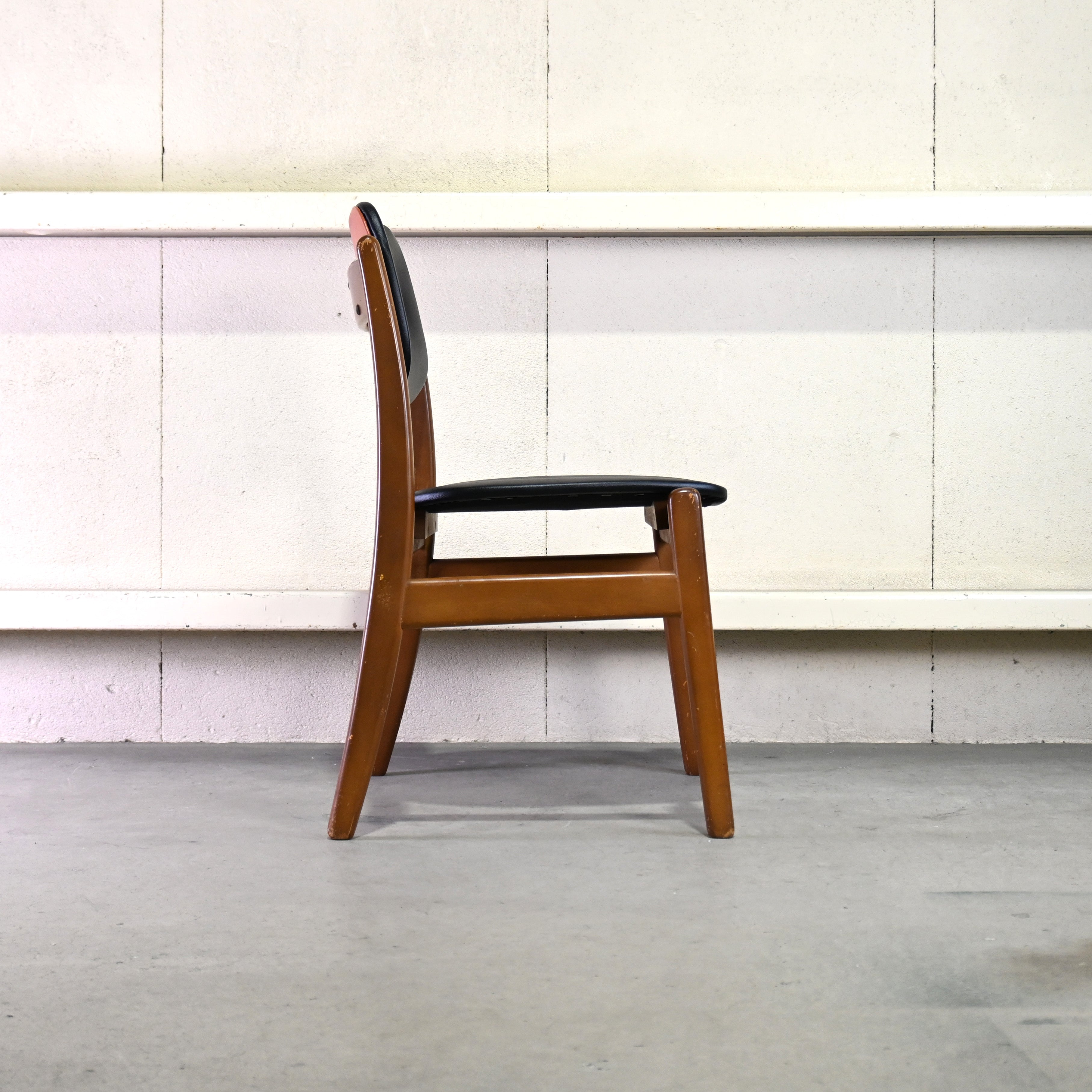 Snap button Combination color Beech wood Dining chair Remake Japanese modern Retro pop / スナップボタン コンビカラー ビーチ材 ダイニングチェア リメイク ジャパニーズモダン レトロポップ