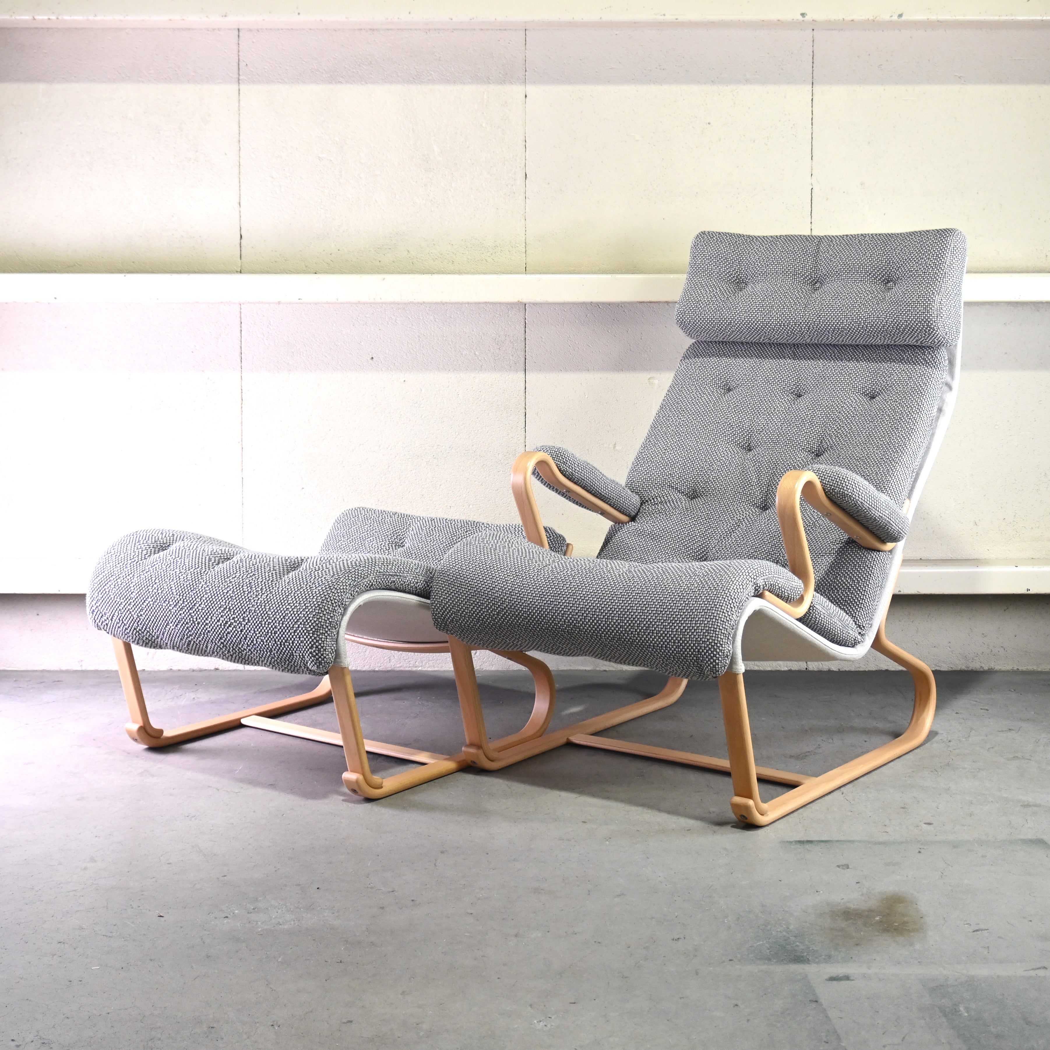 Tendo × Bruno Mathsson Highback chair & Ottoman 2 peaces set Japanese modern Scandinavian design / 天童木工 × ブルーノ・マットソン ハイバックチェア & オットマン 2点セット ジャパニーズモダン 北欧デザイン