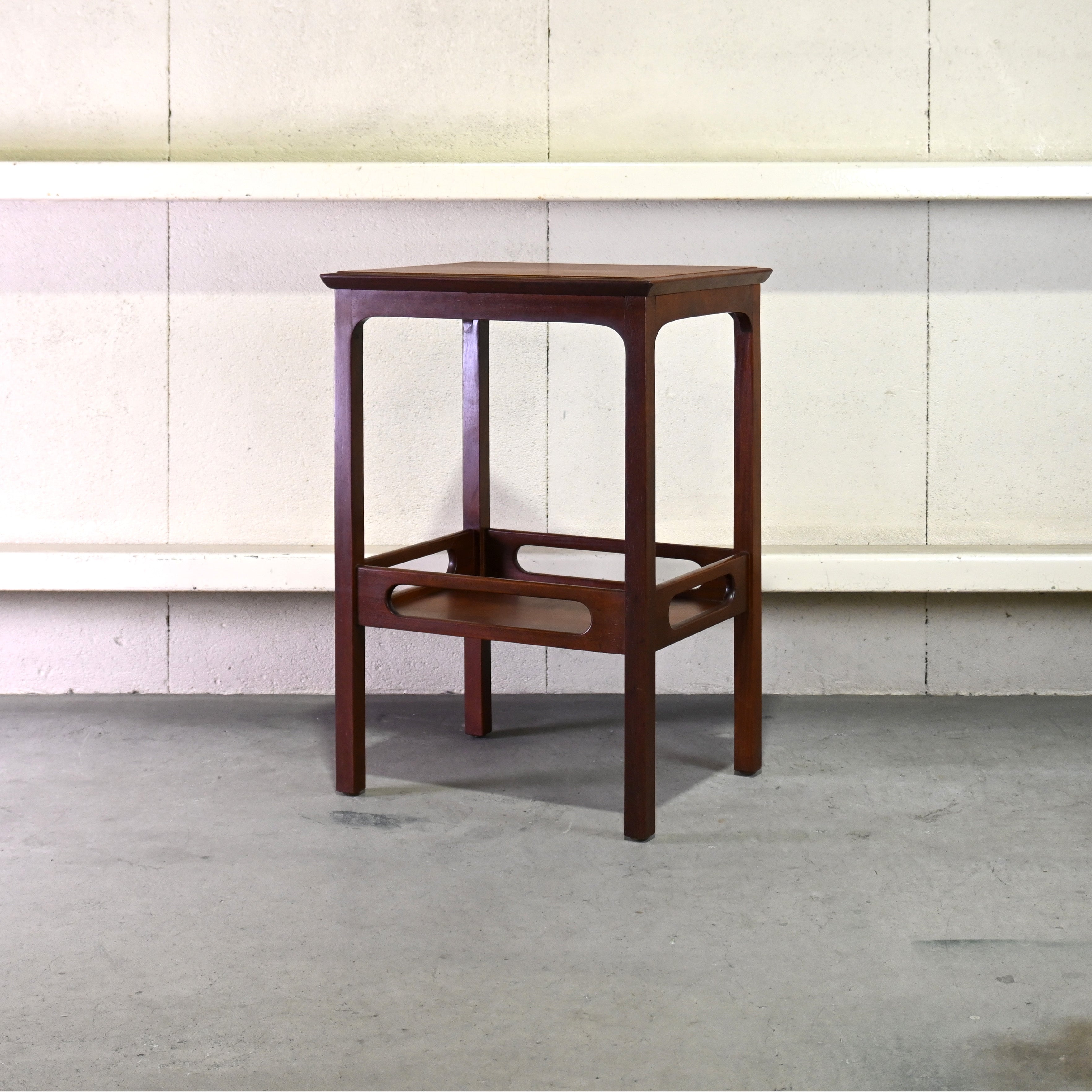 Old maruni Side table Rosewood Town wood Japanese modern design / マルニ木工 オールドマルニ サイドテーブル ローズウッド タウンウッド 孔雀マーク ジャパニーズモダンデザイン