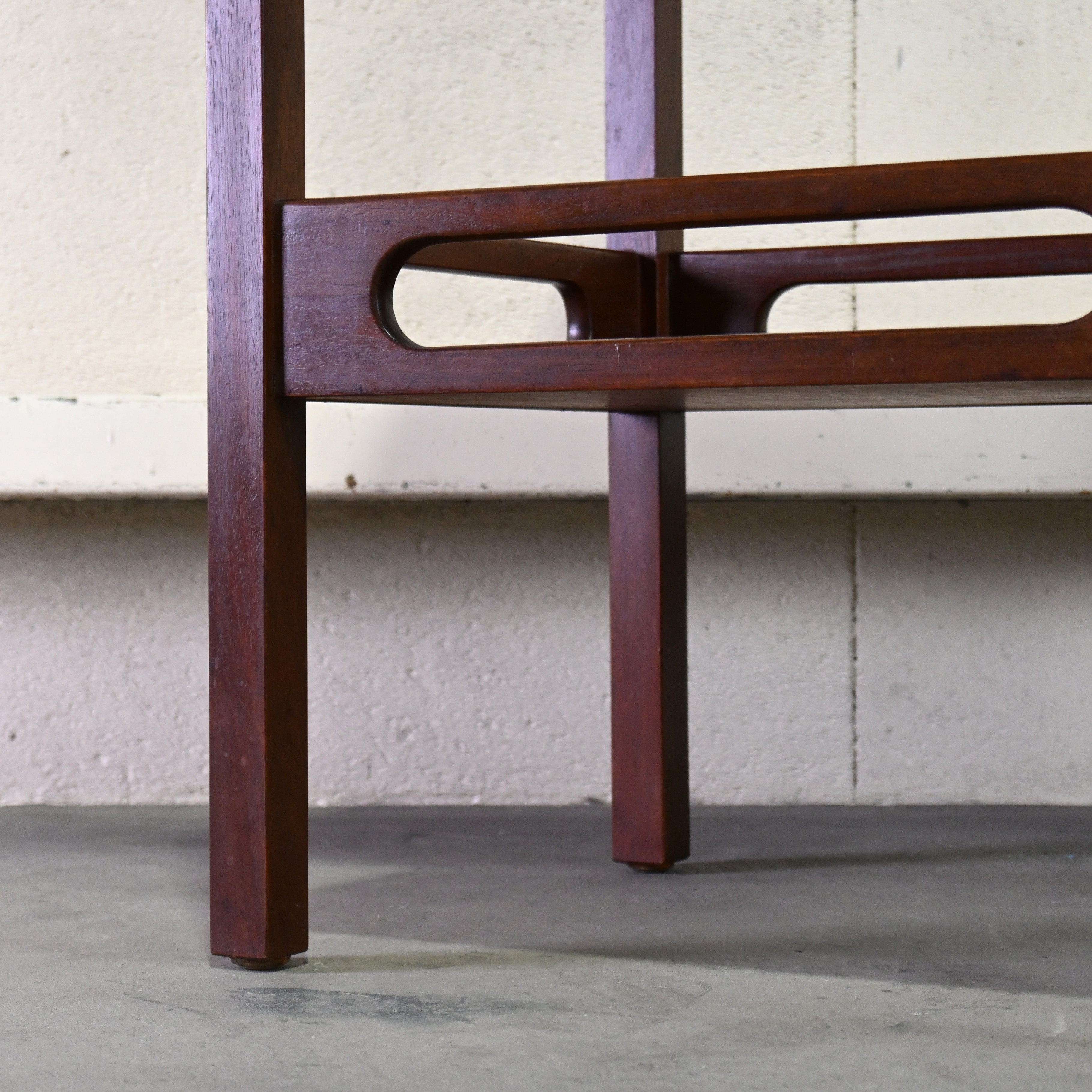 Old maruni Side table Rosewood Town wood Japanese modern design / マルニ木工 オールドマルニ サイドテーブル ローズウッド タウンウッド 孔雀マーク ジャパニーズモダンデザイン