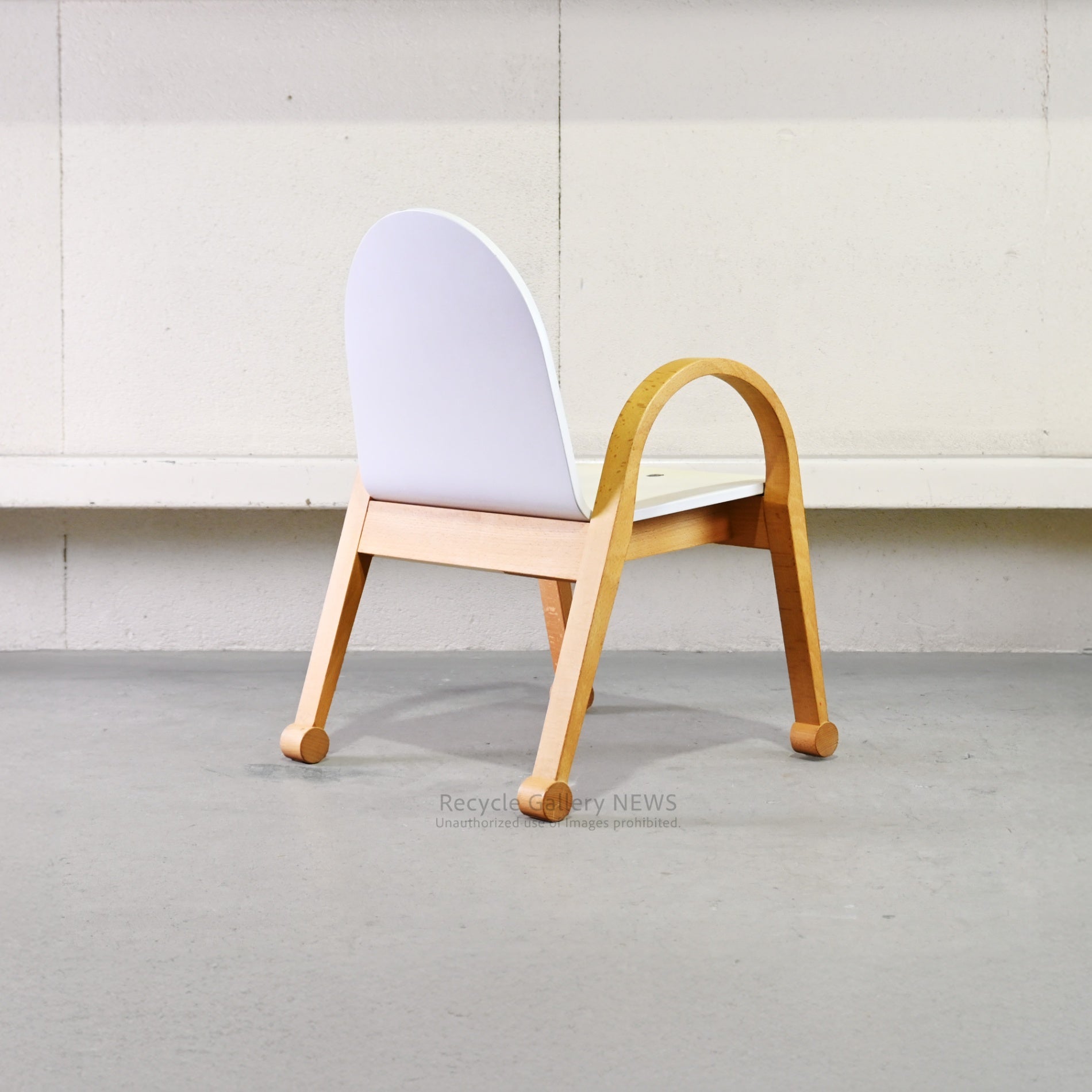 Nisshin Mokko ac-cent Kids chair White Japan / 日進木工 アクセント キッズチェア ホワイト 日本