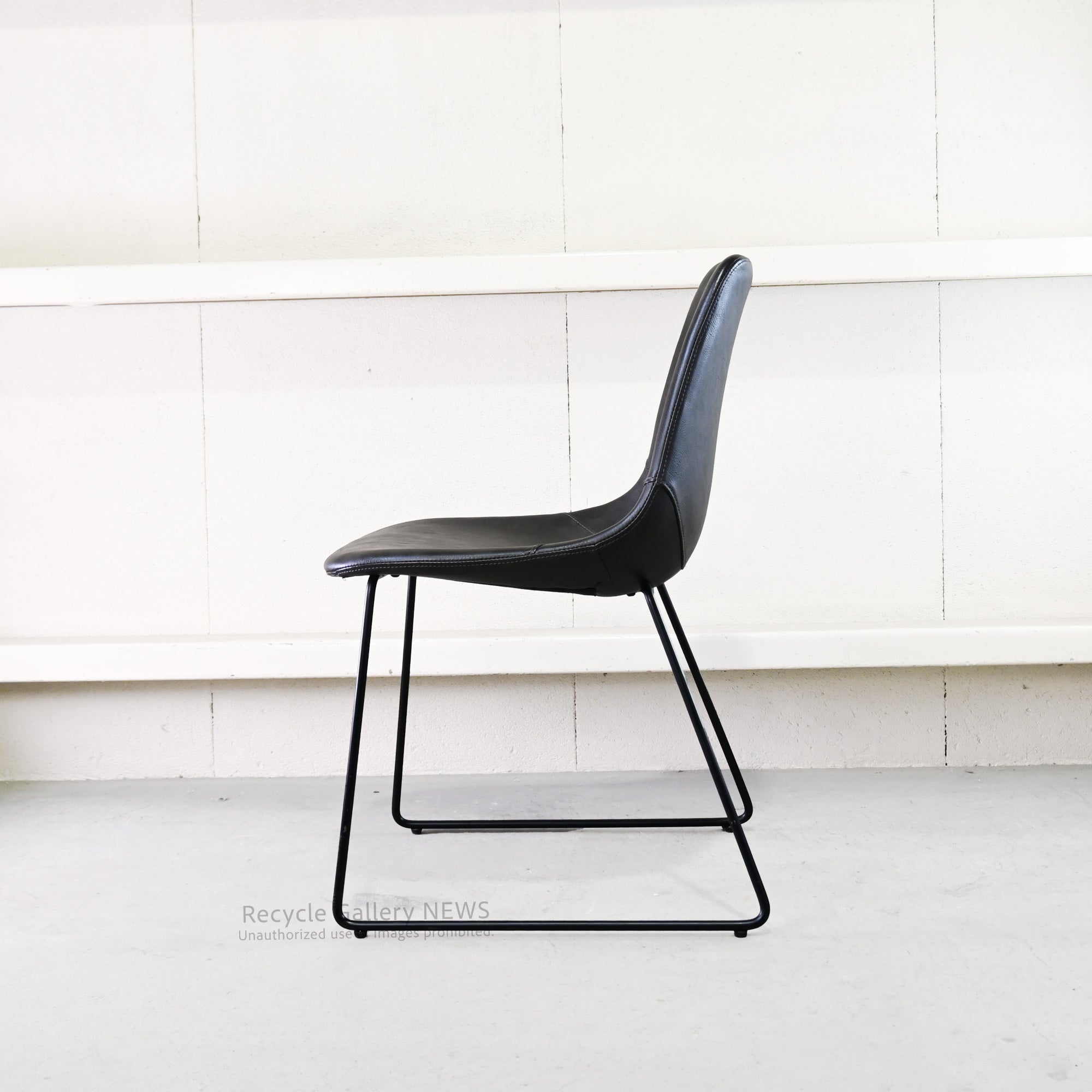 a.depeche PUNISH chair PU Black Kyoto Japan / アデペシュ パニッシュチェア ポリウレタン ブラック 京都 日本