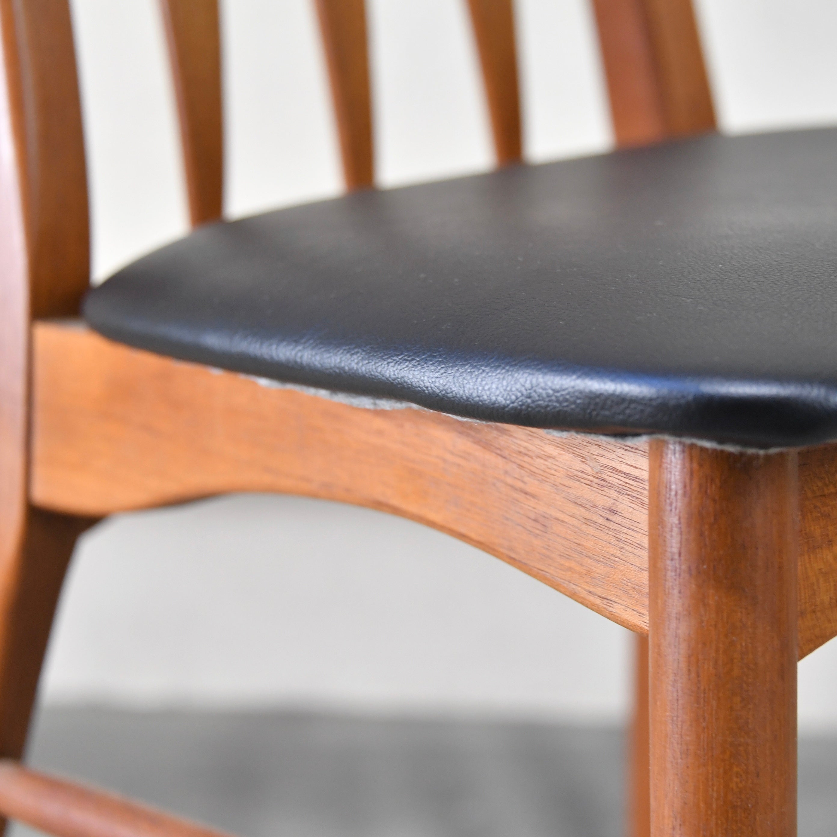 Koefoeds Hornslet Niels Koefoed EVA Chair Teakwood Denmark vintage Scandinavian design / コフォード・ホーンスレット ニールス・コフォード エヴァチェア チーク材 デンマークヴィンテージ 北欧デザイン