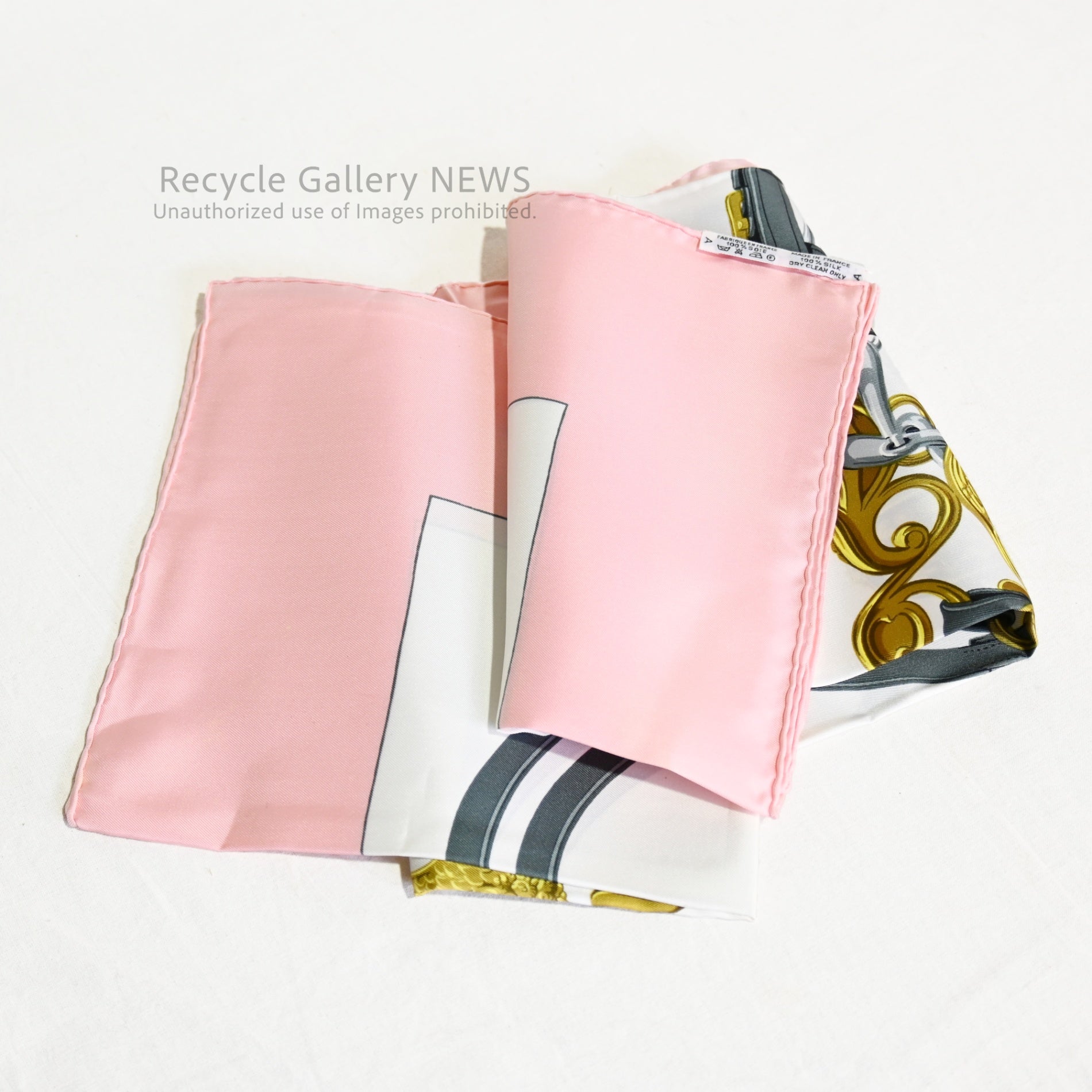 HERMES Carre 90 Bride de Gala Pink Unused Vintage France / エルメス カレ90 ブリッド ドゥ ガラ ピンク 未使用・新古品  ヴィンテージ フランス