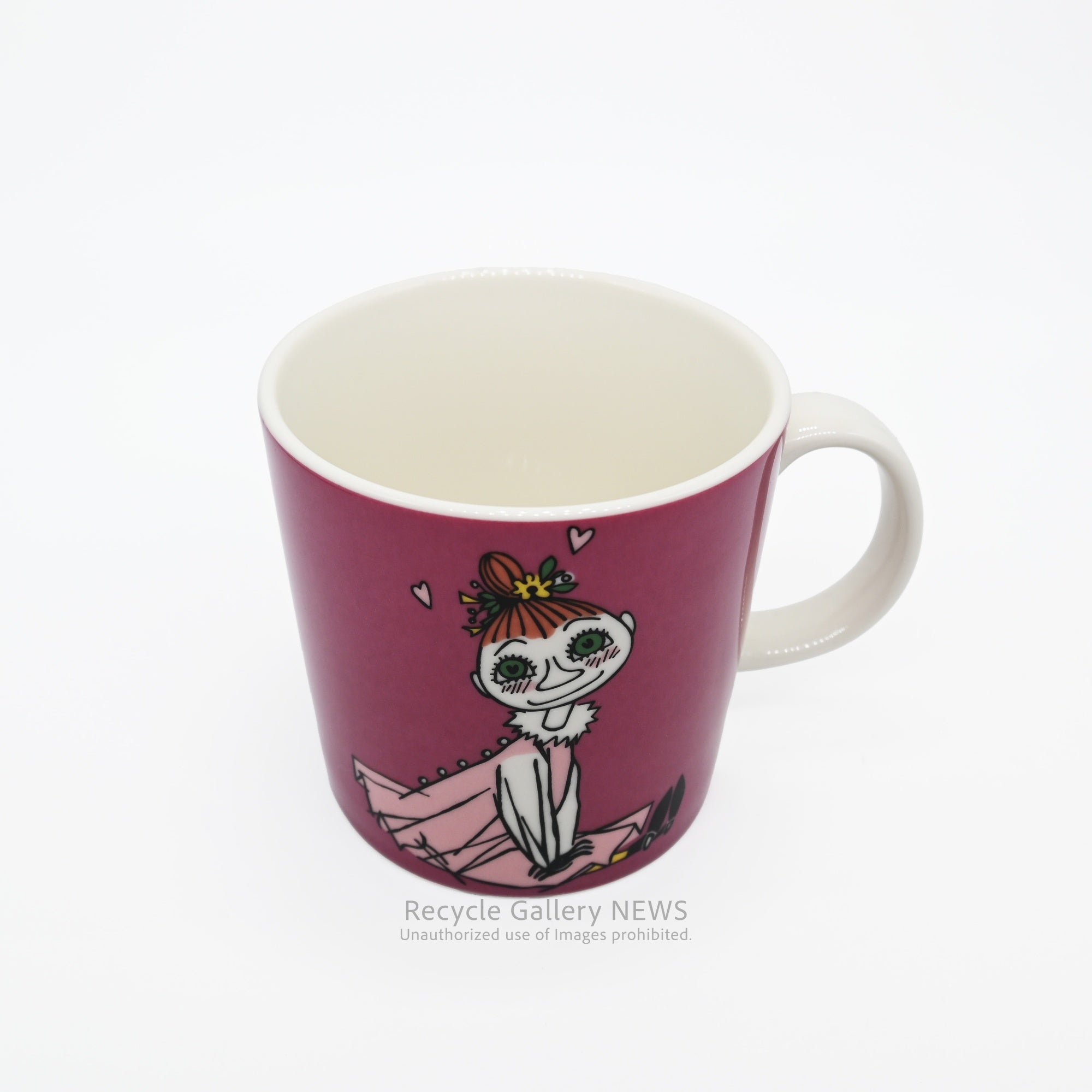 ARABIA Moomin Classic Mug "Mymble" by Tove Jansson Finland Scandinavian Design / アラビア ムーミンクラシックマグ ミムラ フィンランド 北欧 トーベ・ヤンソン