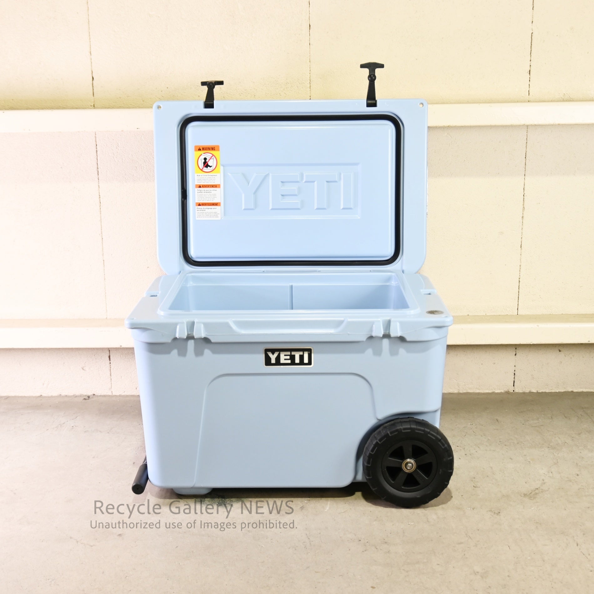 YETI  Tundra Cooler box (45L) Rare color Light Blue / イエティ タンドラ クーラーボックス45リットル ライトブルー